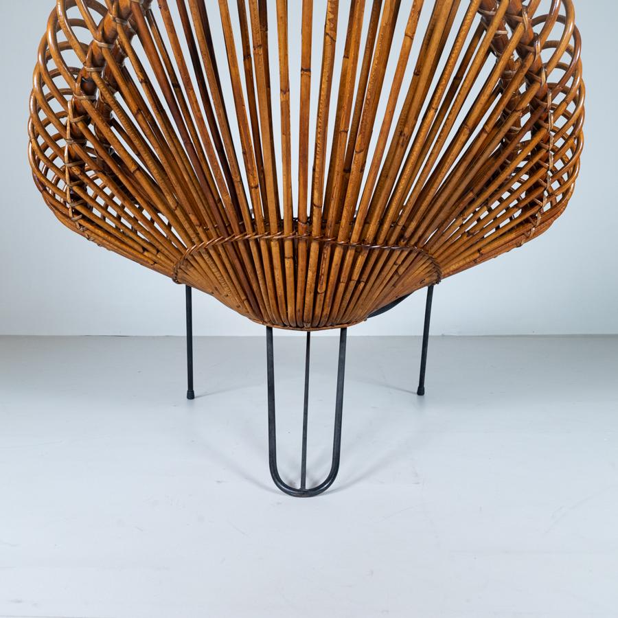 Set di 2 poltrone in rattan di metà secolo di Janine Abraham, 1969 in vendita 6