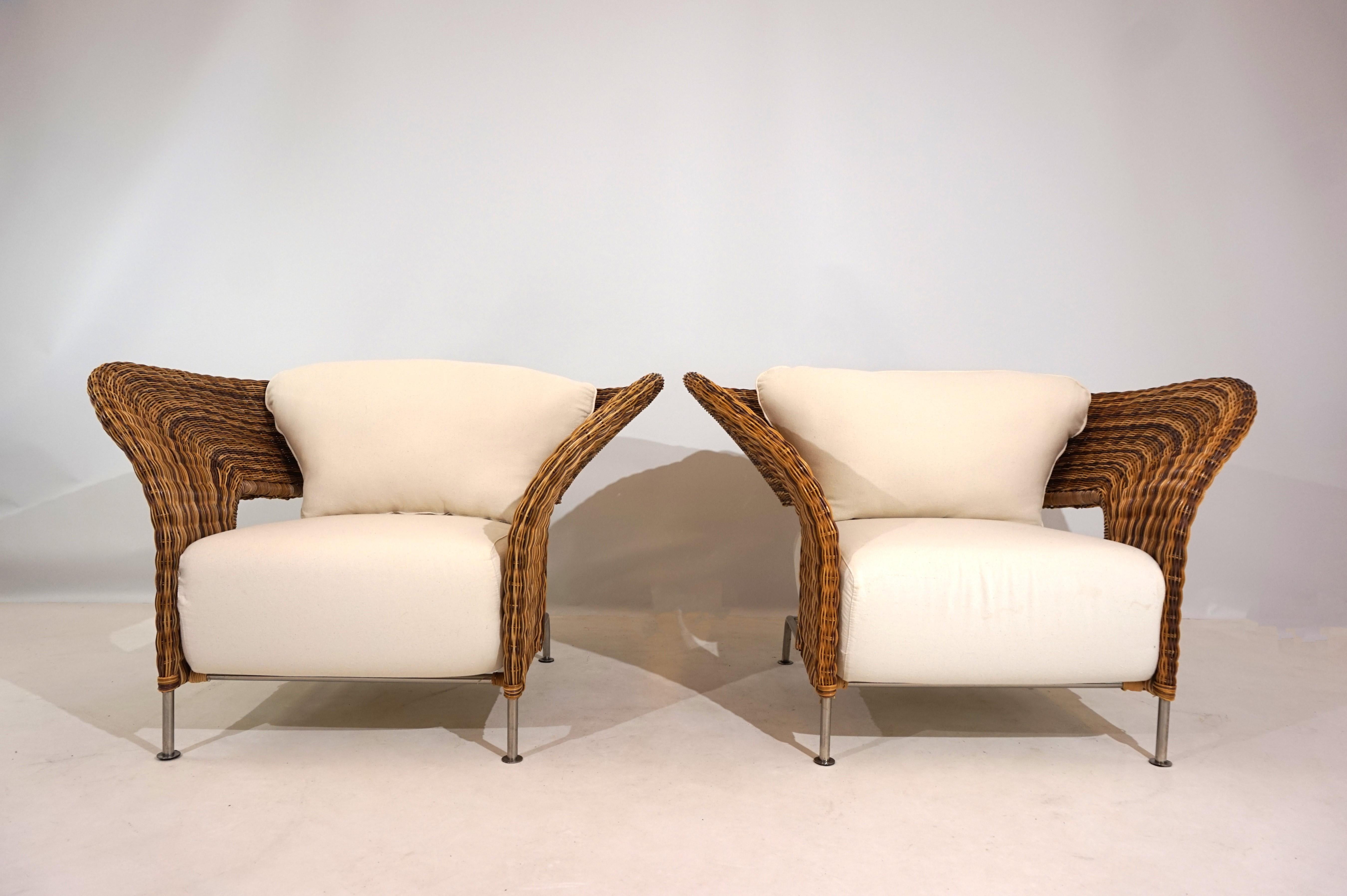 Set of 2 rattan wing chairs 10