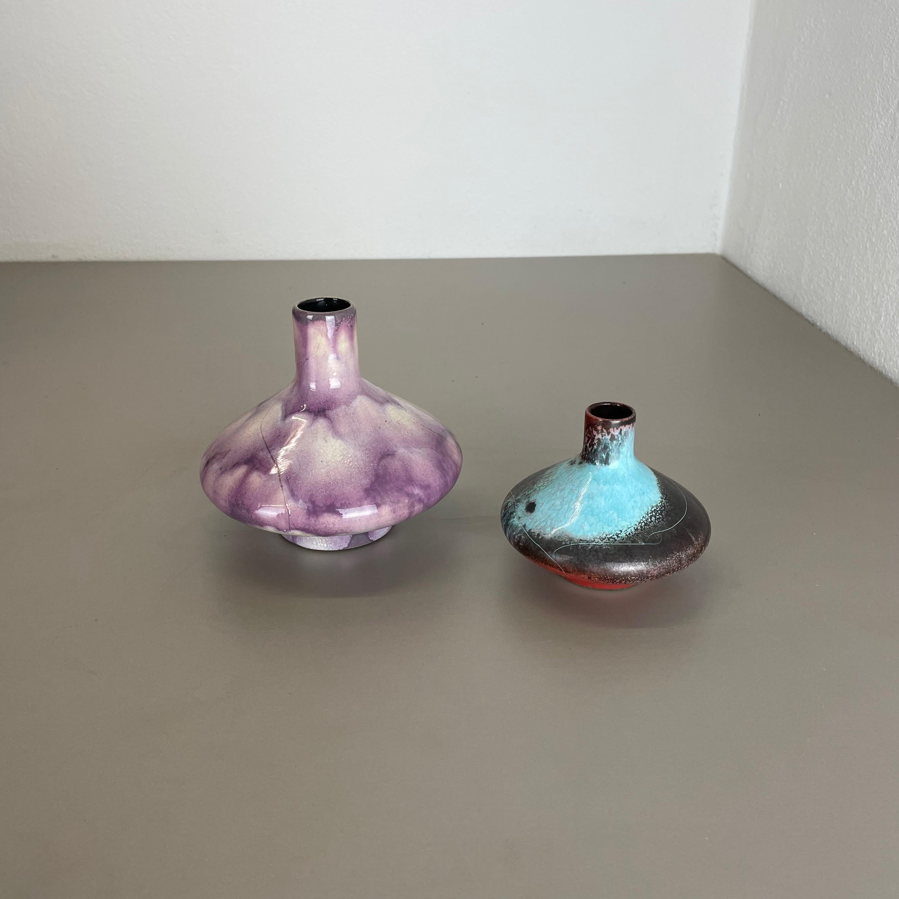 Set von 2 rot-schwarzen Studio-Keramik-Vasen-Objekten, Otto Keramik, Deutschland 1970 (Moderne der Mitte des Jahrhunderts) im Angebot