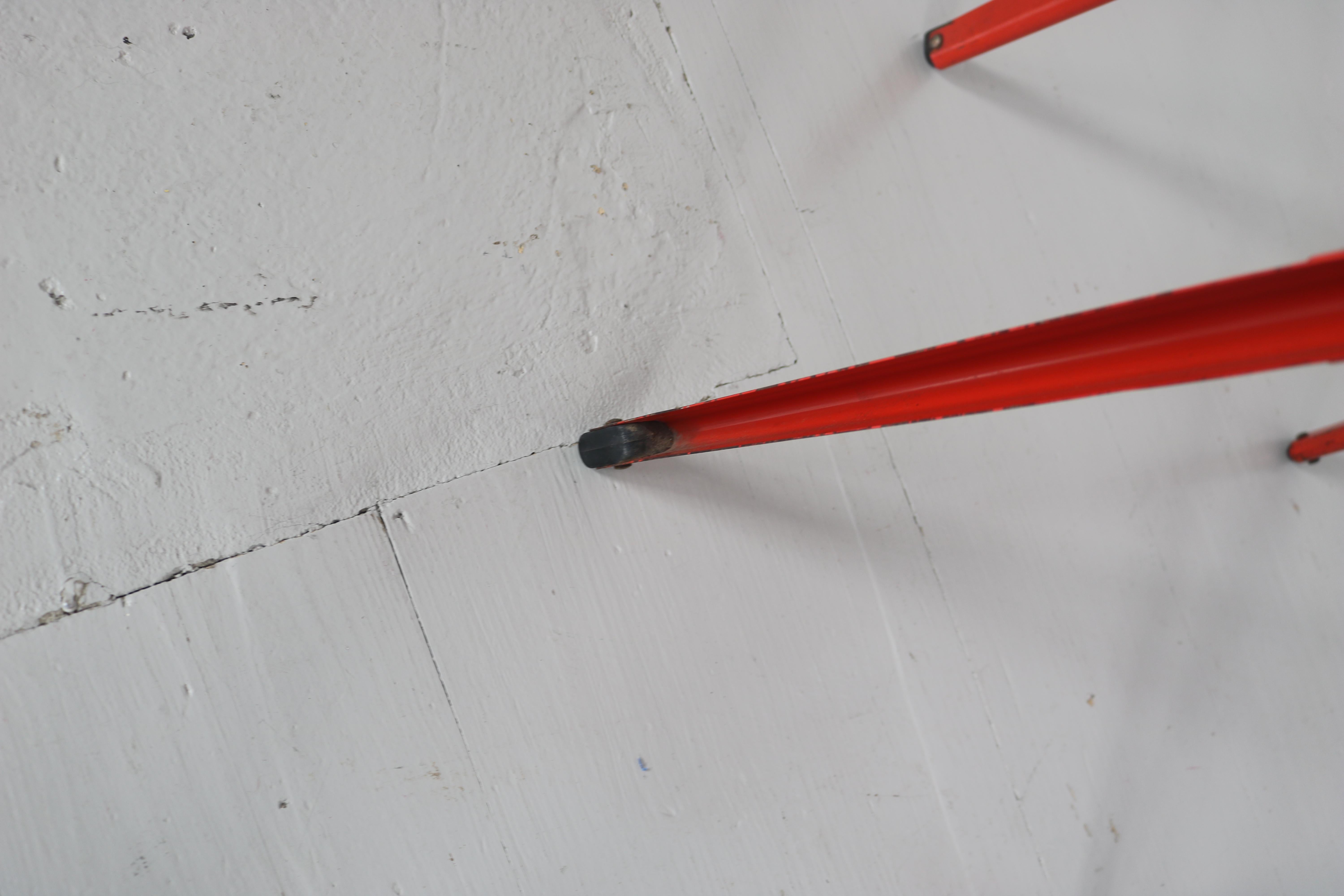 Set of 2 red 