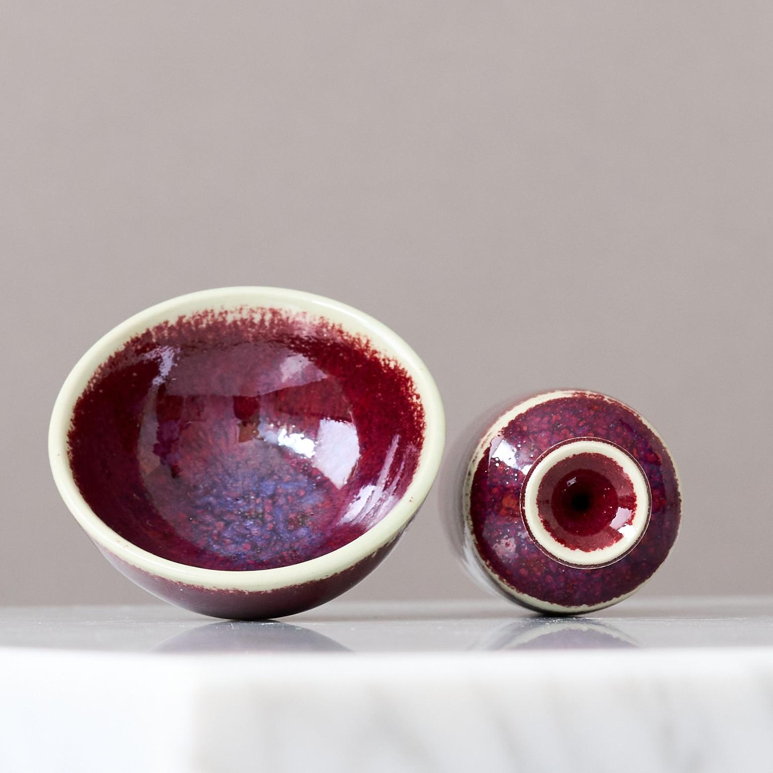 Céramique Ensemble de 2 vases miniatures en grès rouge du céramiste suédois Rolf Palm, années 1970 en vente