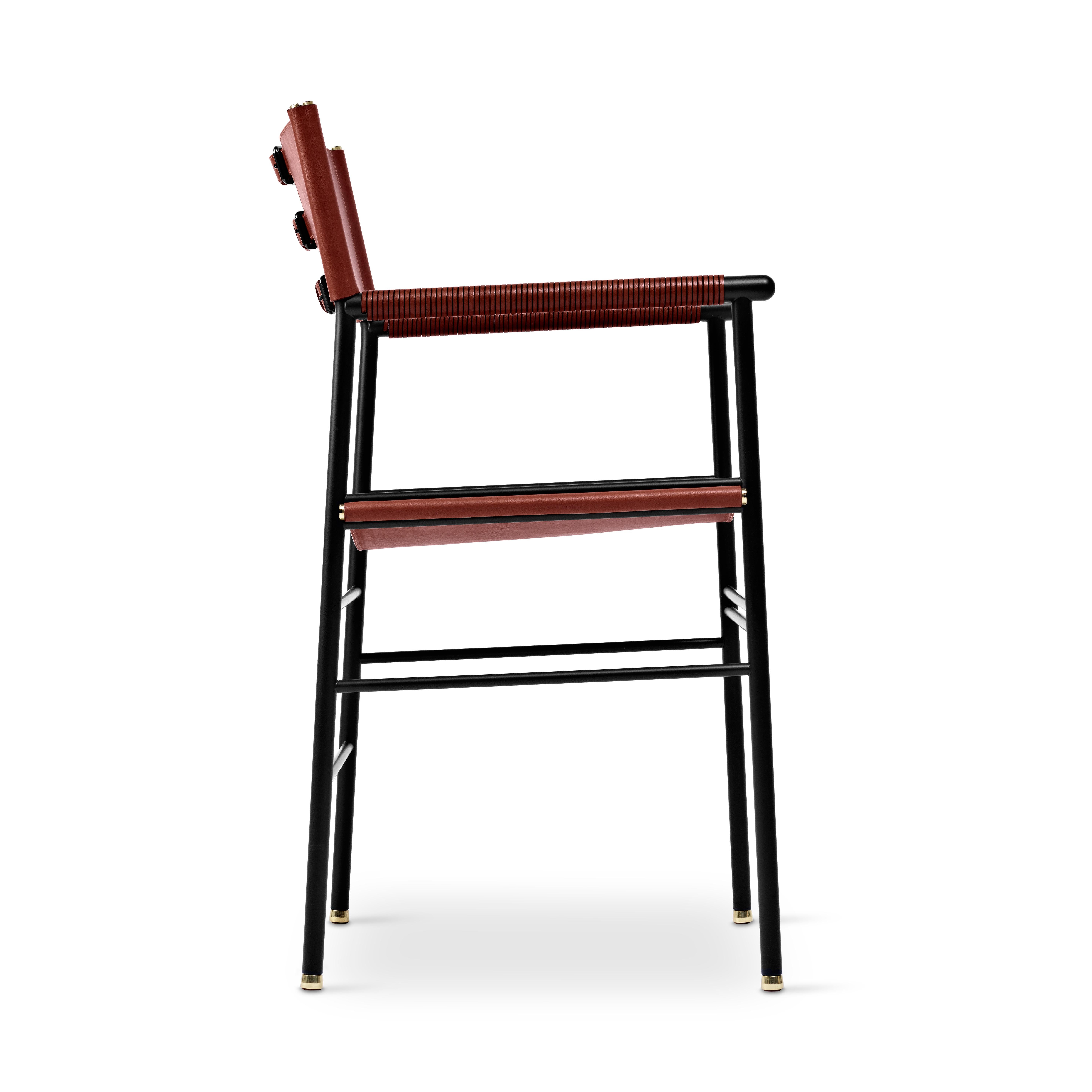 2er-Set handgefertigter zeitgenössischer Stuhl aus cognacfarbenem Leder und schwarzem Gummimetall im Zustand „Neu“ im Angebot in Alcoy, Alicante