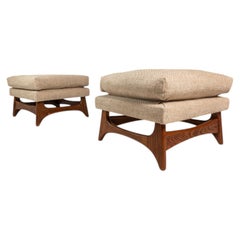 Lot de 2 poufs restaurés en chêne, dans le style d'Adrian Pearsall, États-Unis, années 1960