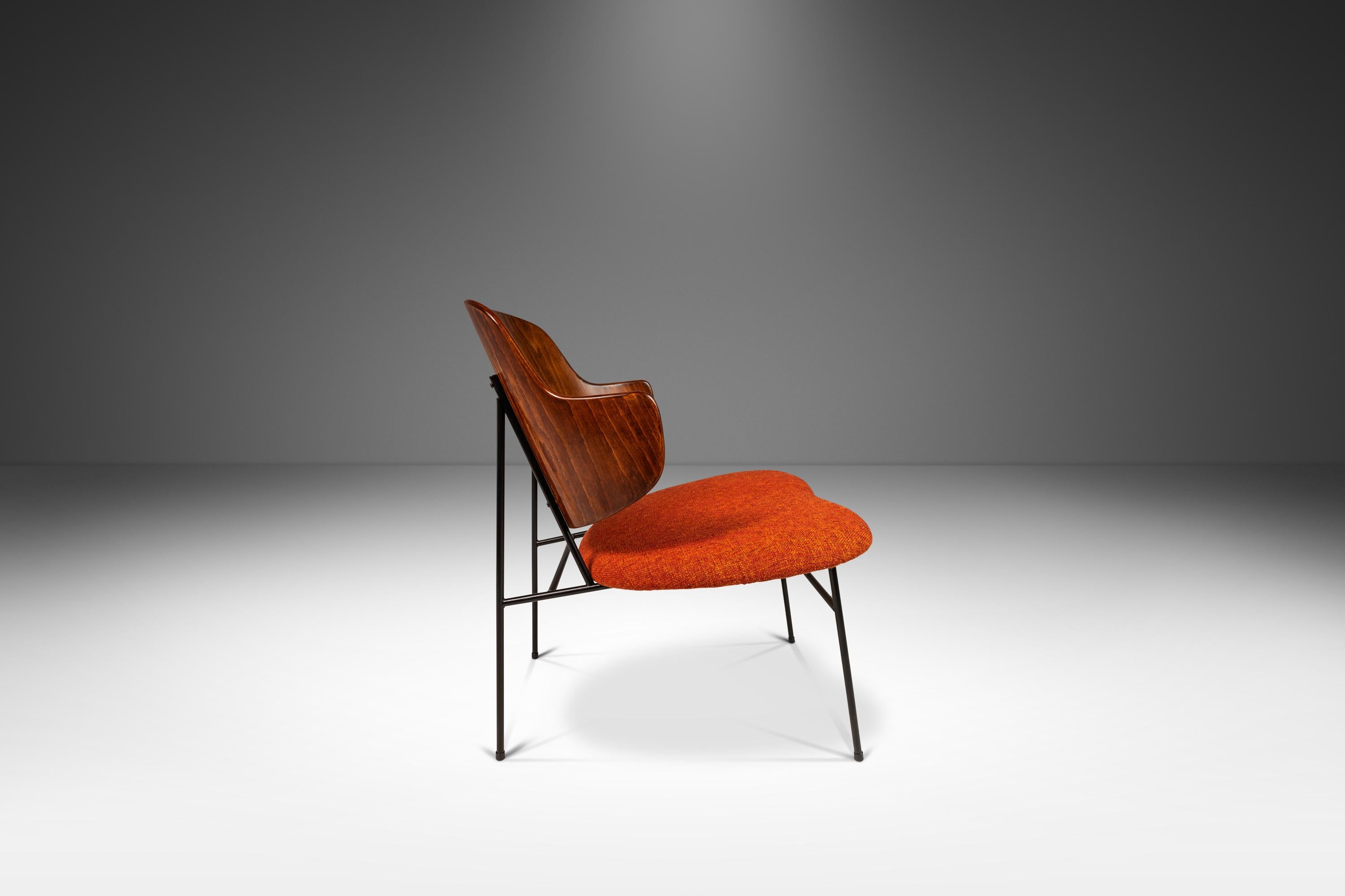 Satz von 2 restaurierten „Penguin“-Stühlen von Ib Kofod-Larsen, Selig, Dänemark, ca. 1960er Jahre im Angebot 4