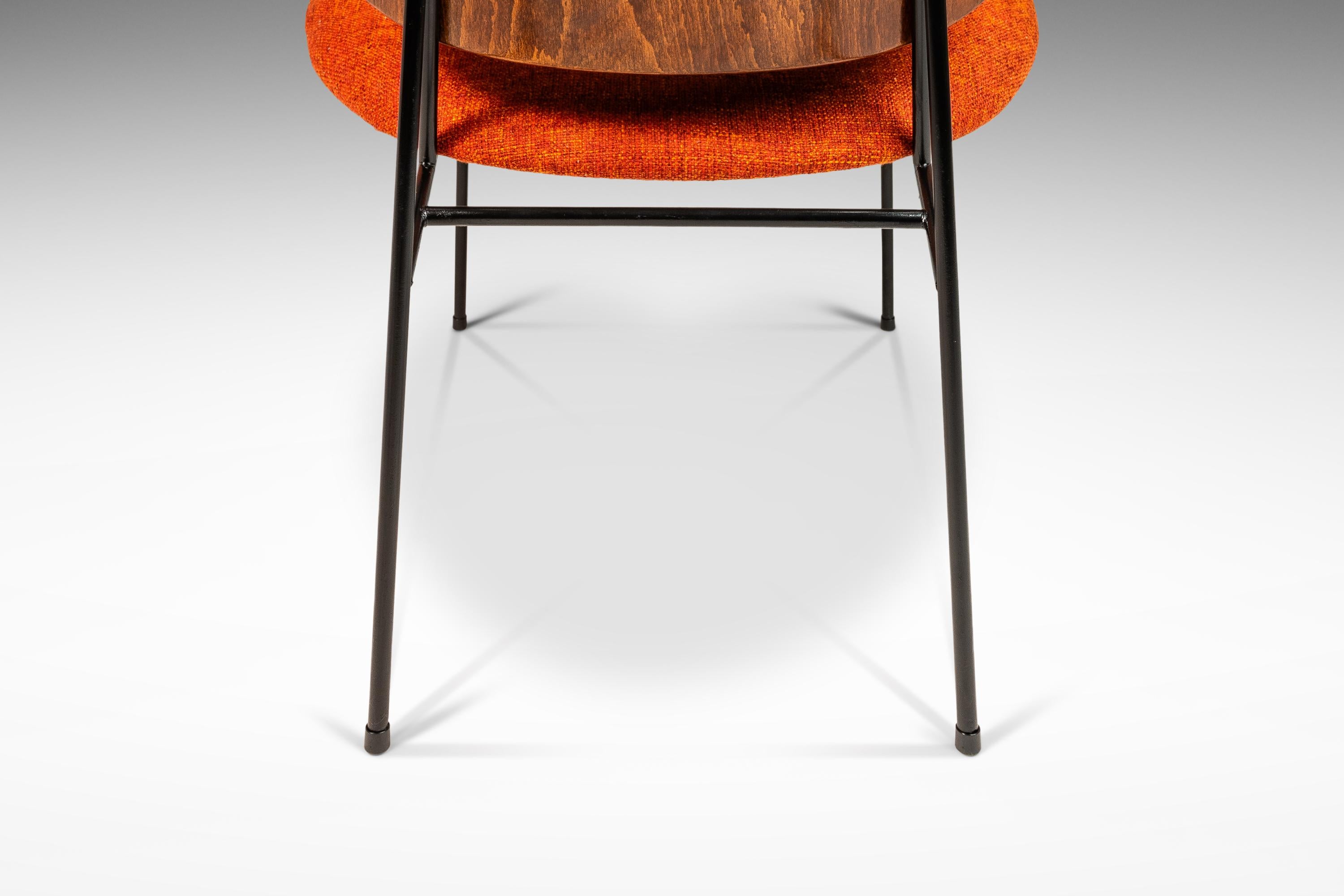 Satz von 2 restaurierten „Penguin“-Stühlen von Ib Kofod-Larsen, Selig, Dänemark, ca. 1960er Jahre im Angebot 8