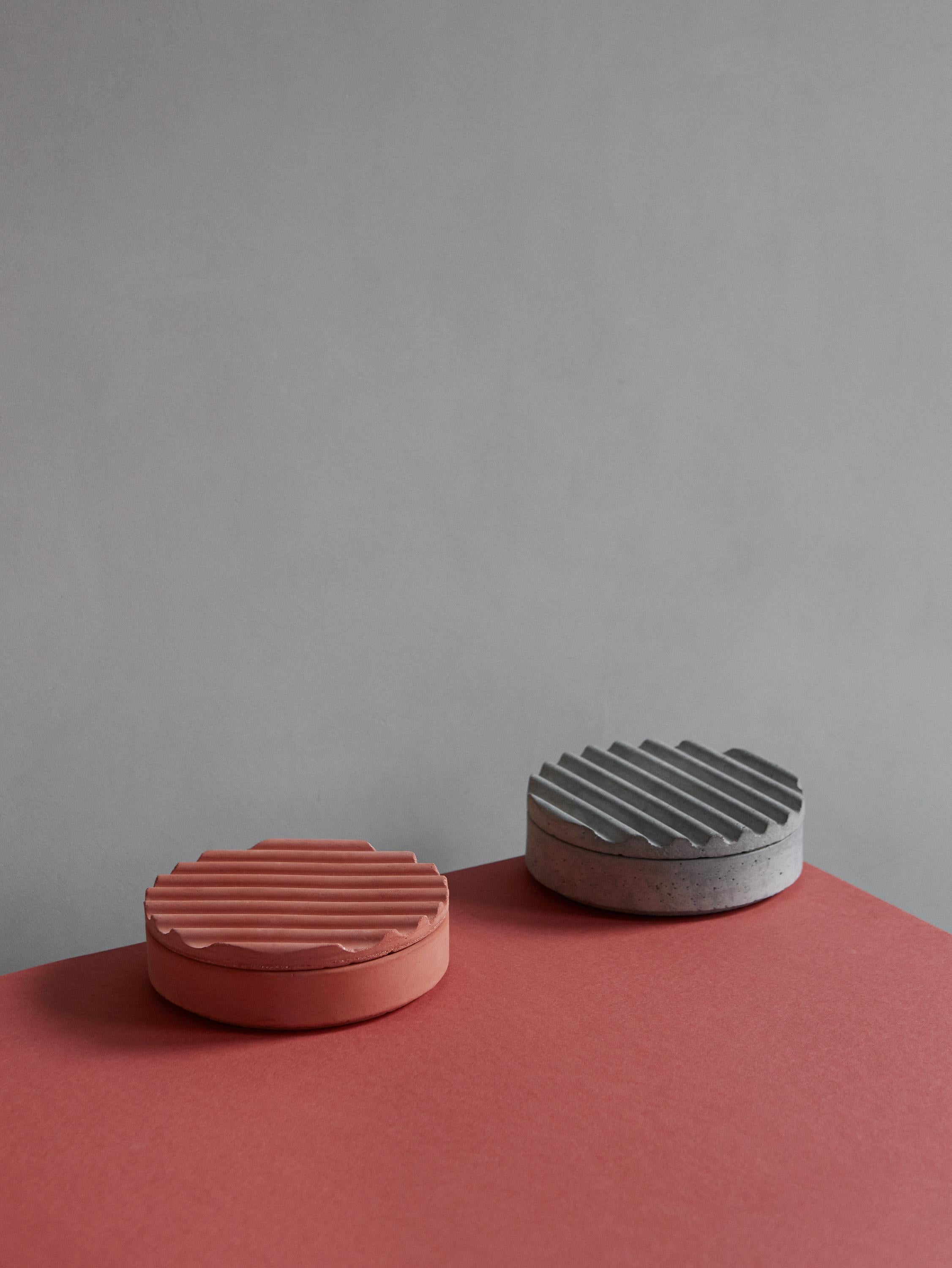 Other Set of 2 Ripple Vessels by Derya Arpac