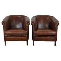 Set of 2 Robust Sheepskin Leather Club Chairs with an Impressive Look 