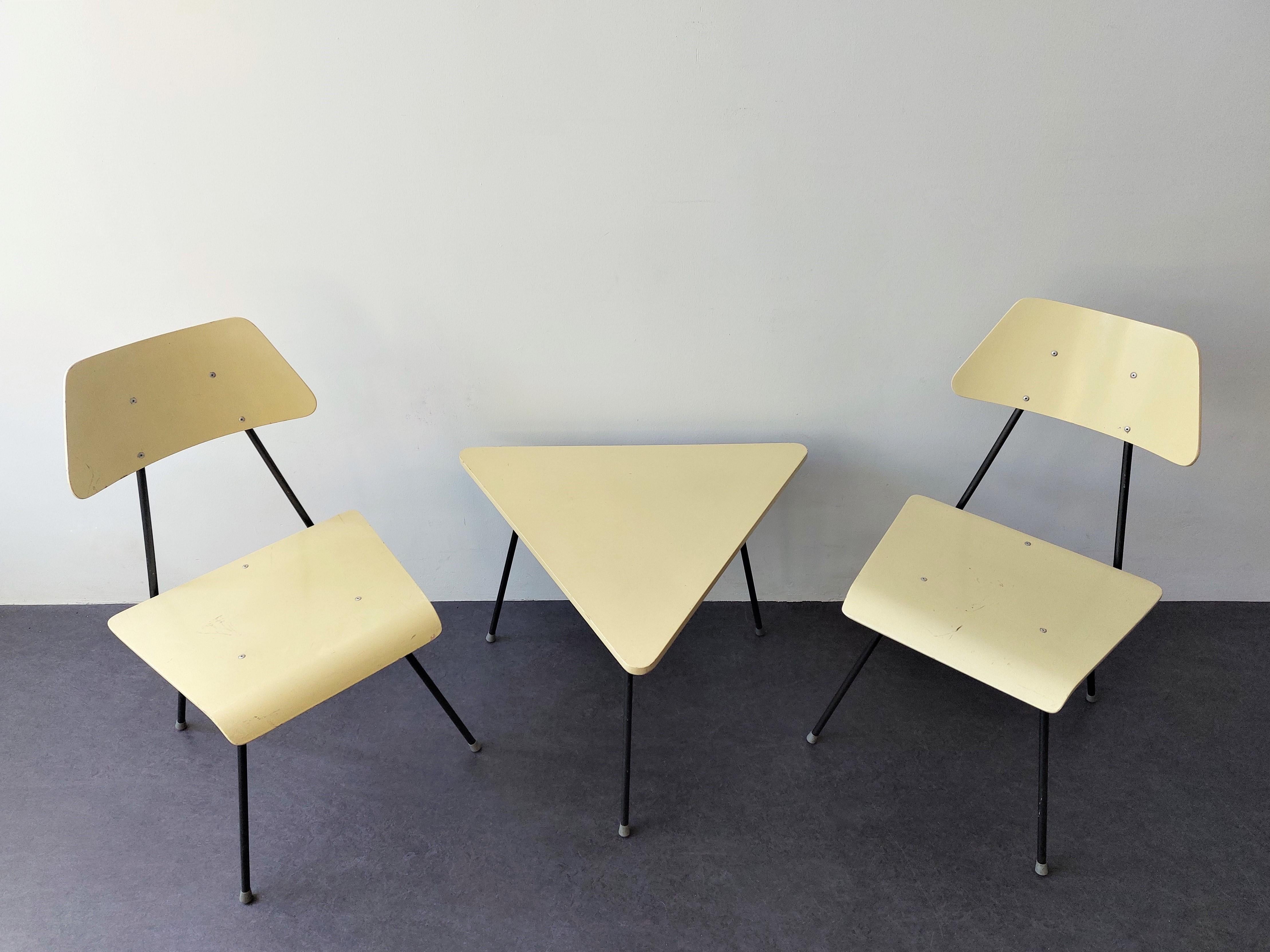 Mid-Century Modern Ensemble de 2 chaises et tables d'appoint de 56 pièces de Rob Parry pour Dico, Pays-Bas en vente