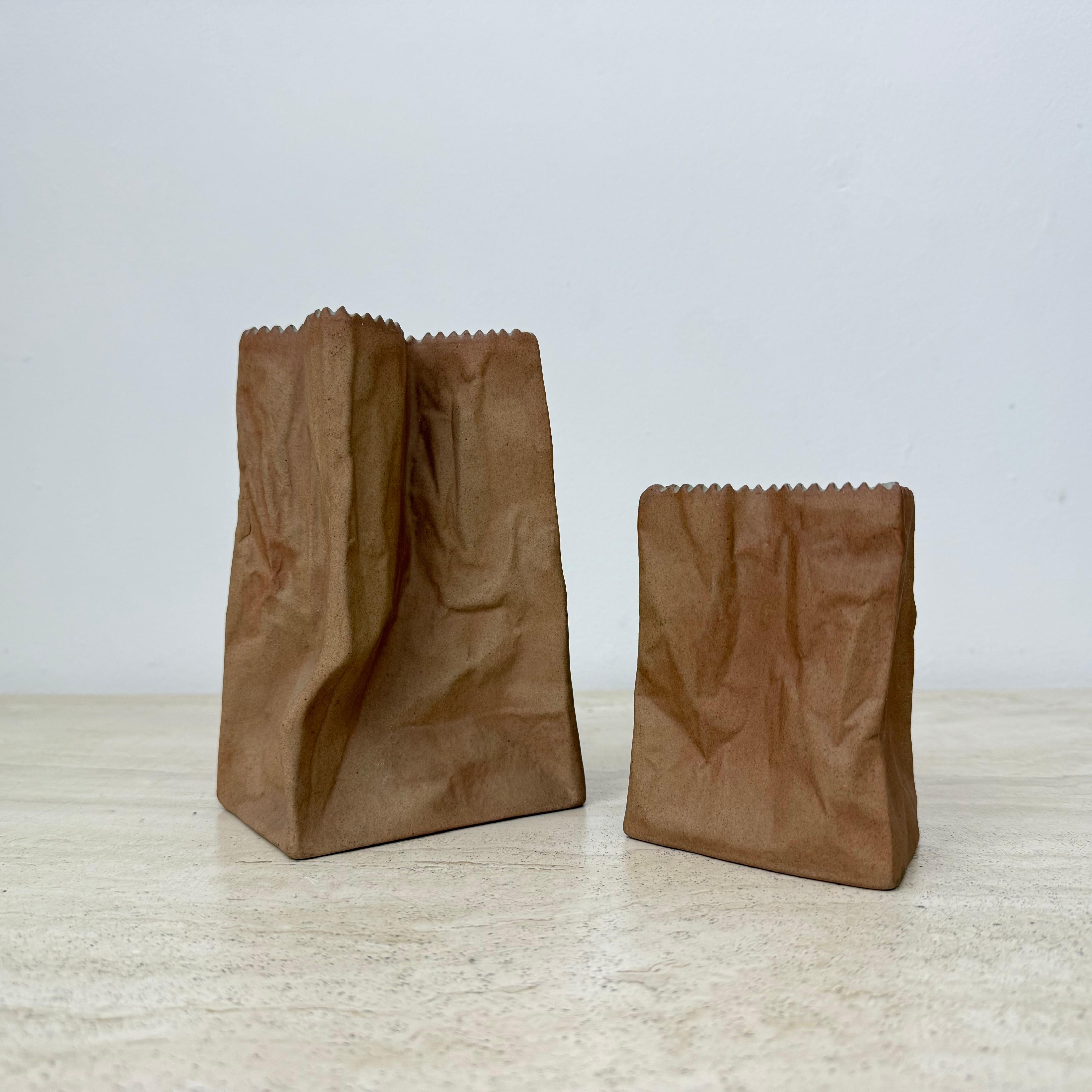 Ceramica Set di 2 vasi di sacchetti di carta Rosenthal di Tapio Wirkkala , anni '70 in vendita