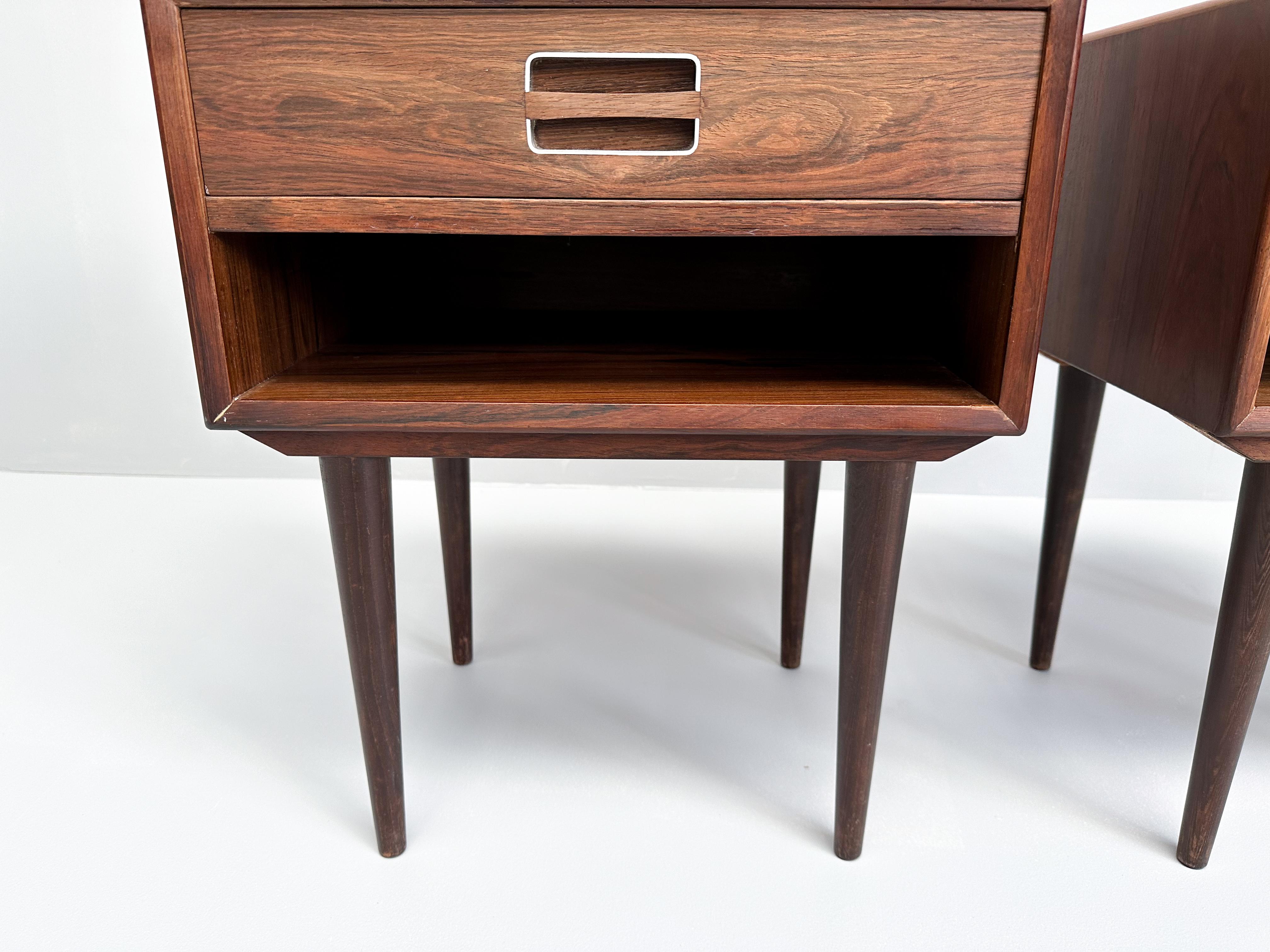 Ensemble de 2 tables de nuit en bois de rose par Johannes Andersen pour Dyrlund 1960s en vente 2