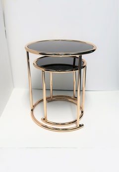 Set of 2 Round Nesting Side Tables