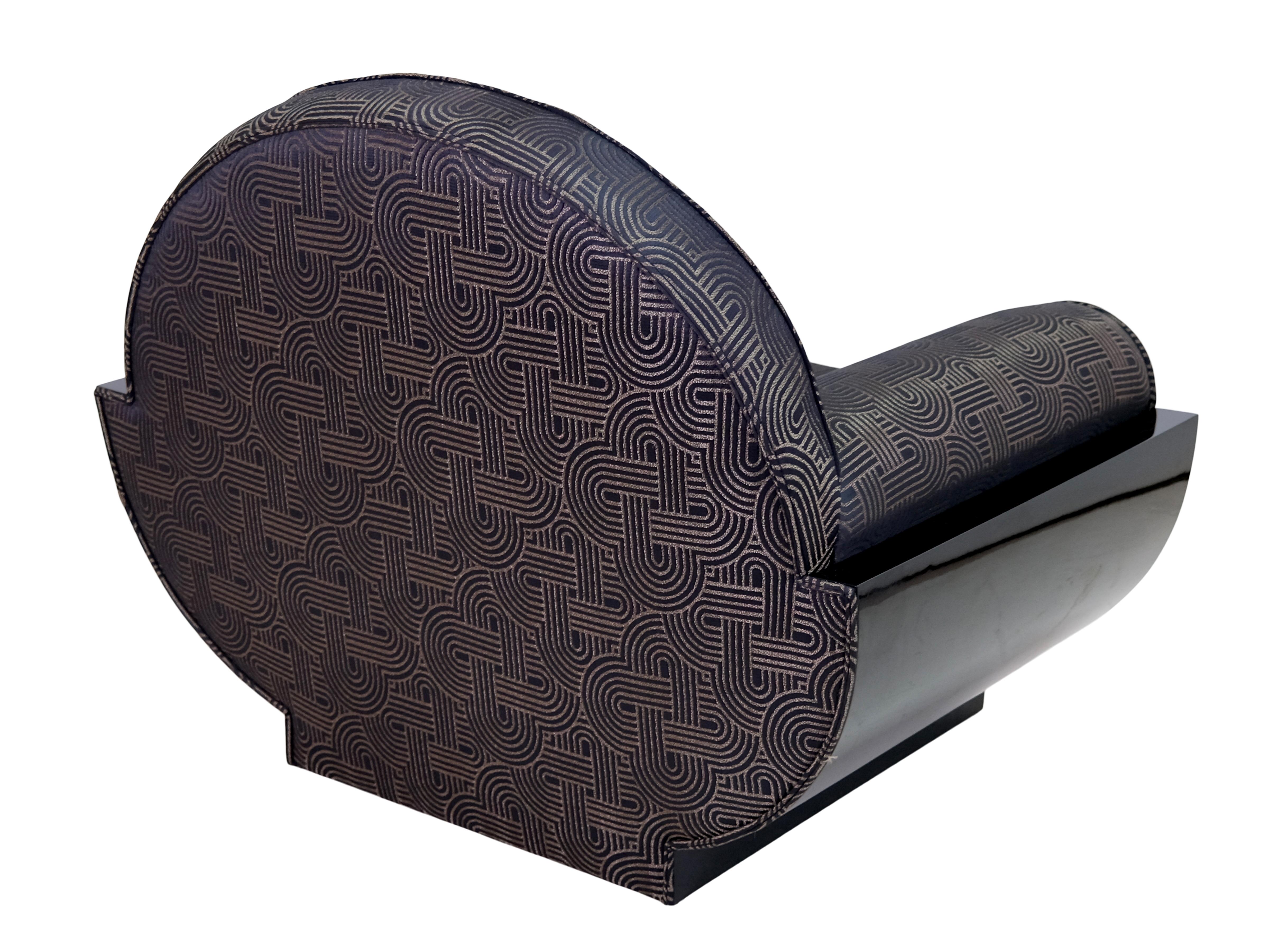 Blackened Set of 2 Roundish Art Deco Club Chairs in Black Lacquer with Art Deco Pattern For Sale