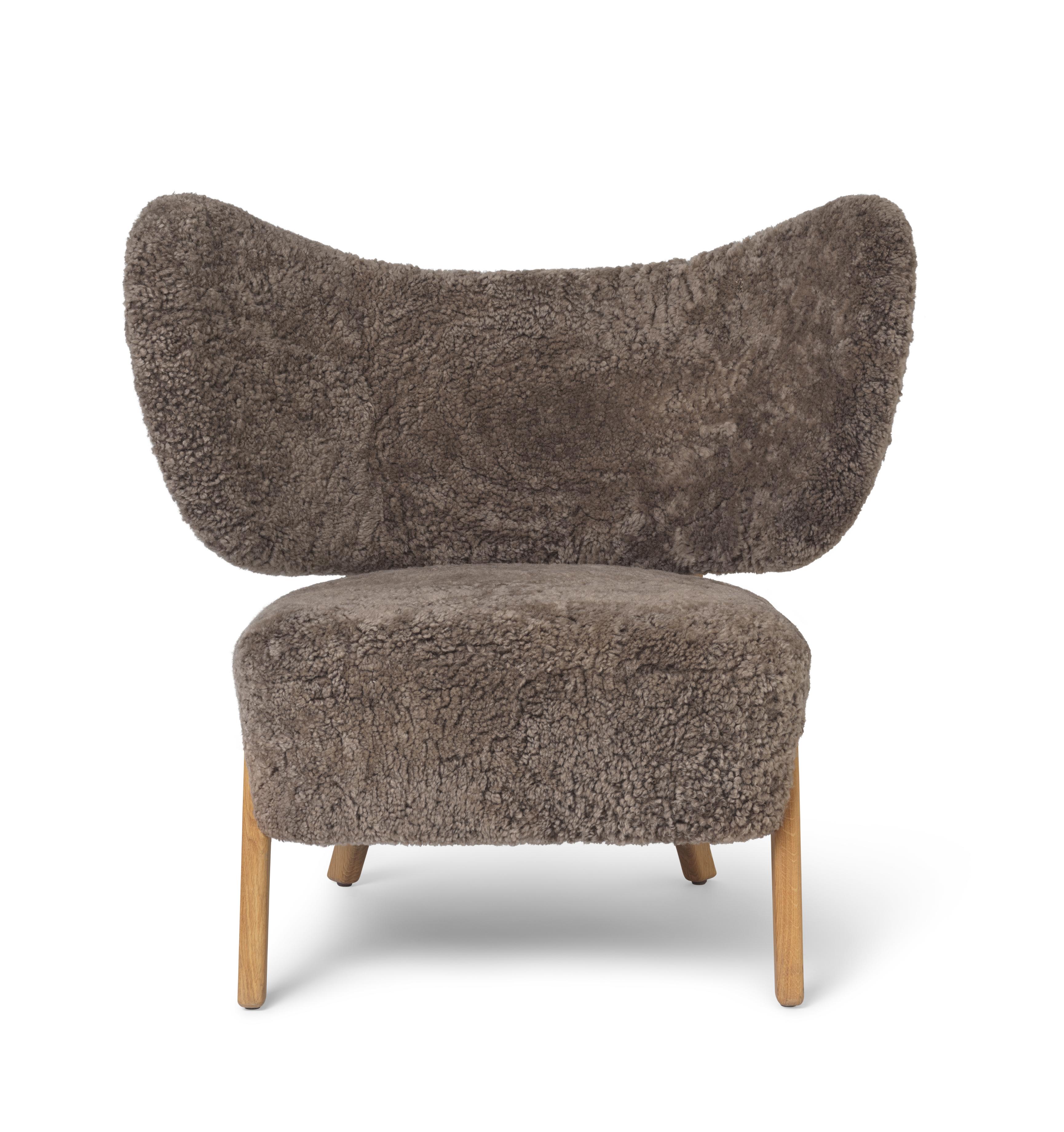Post-Modern Set Of 2 Sahara Sheepskin TMBO Lounge Chairs by Mazo Design