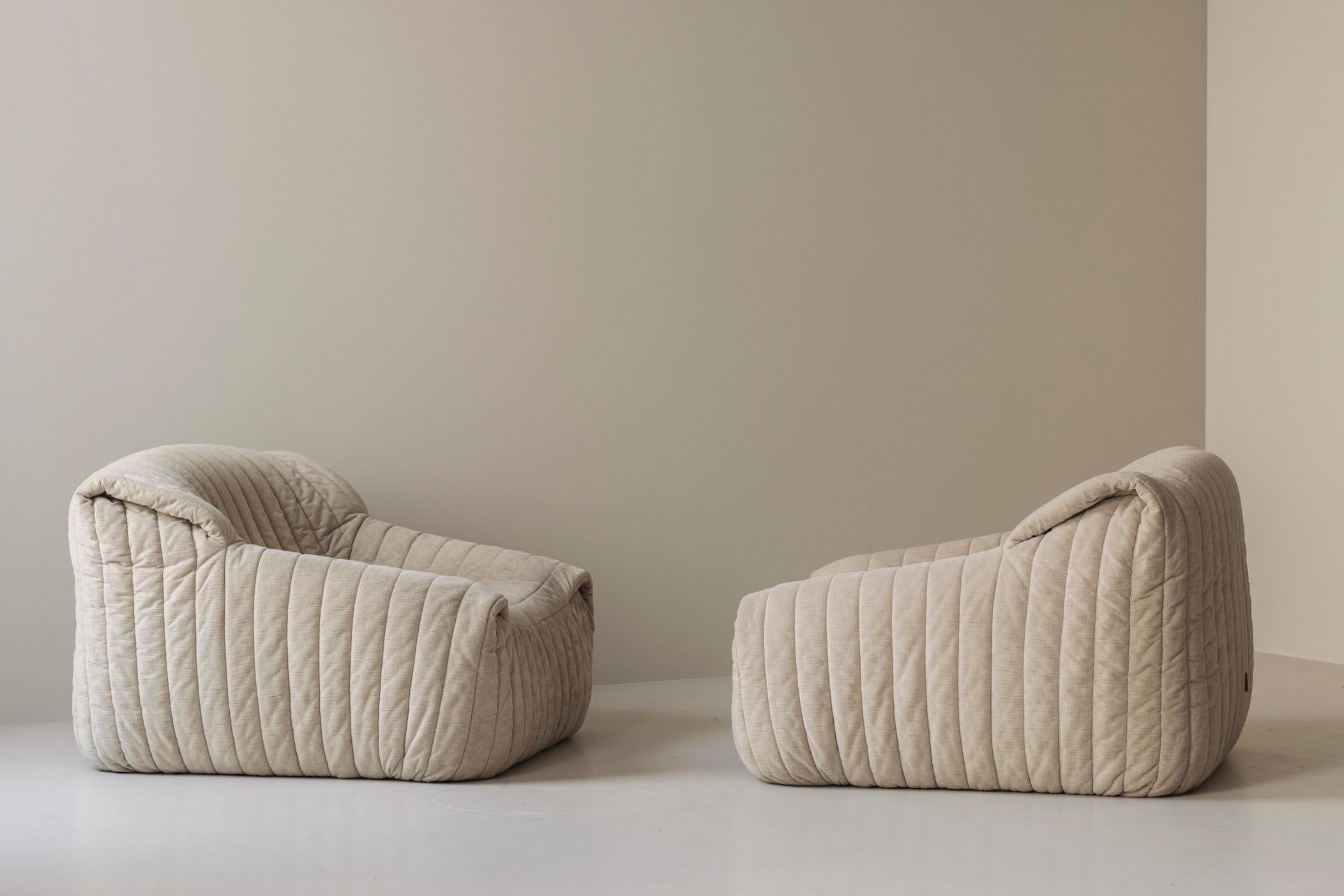 Set of 2 Sandra lounge chairs by Annie Hieronimus for Cinna / Ligne Roset, 1970s In Good Condition In Antwerp, BE
