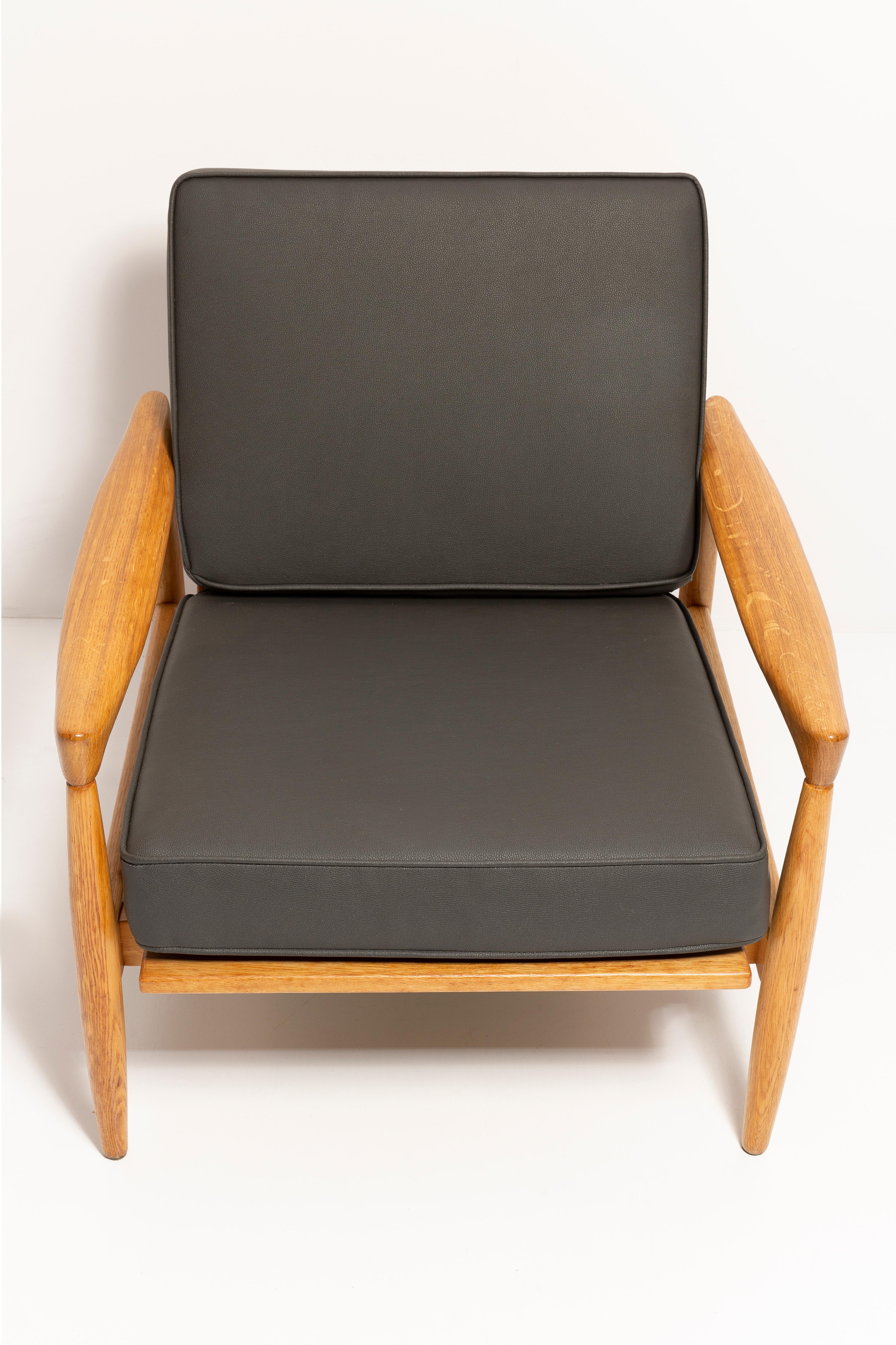 Fabric Set of 2 Scandinavian Armchairs Oak Lounge Chairs 