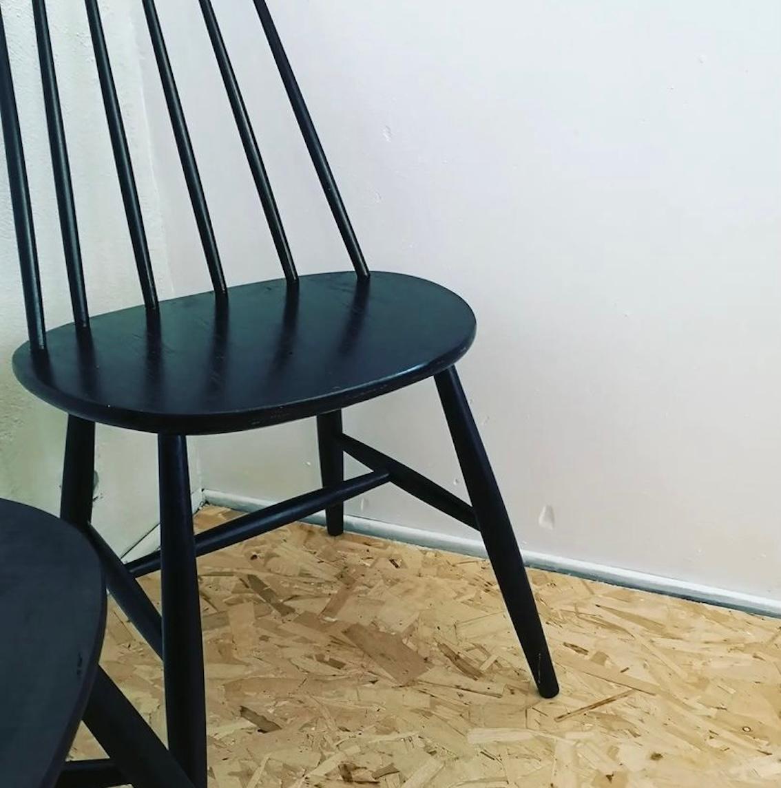 Metà XX secolo set di 2 sedie scandinave in stile tapiovaara in vendita