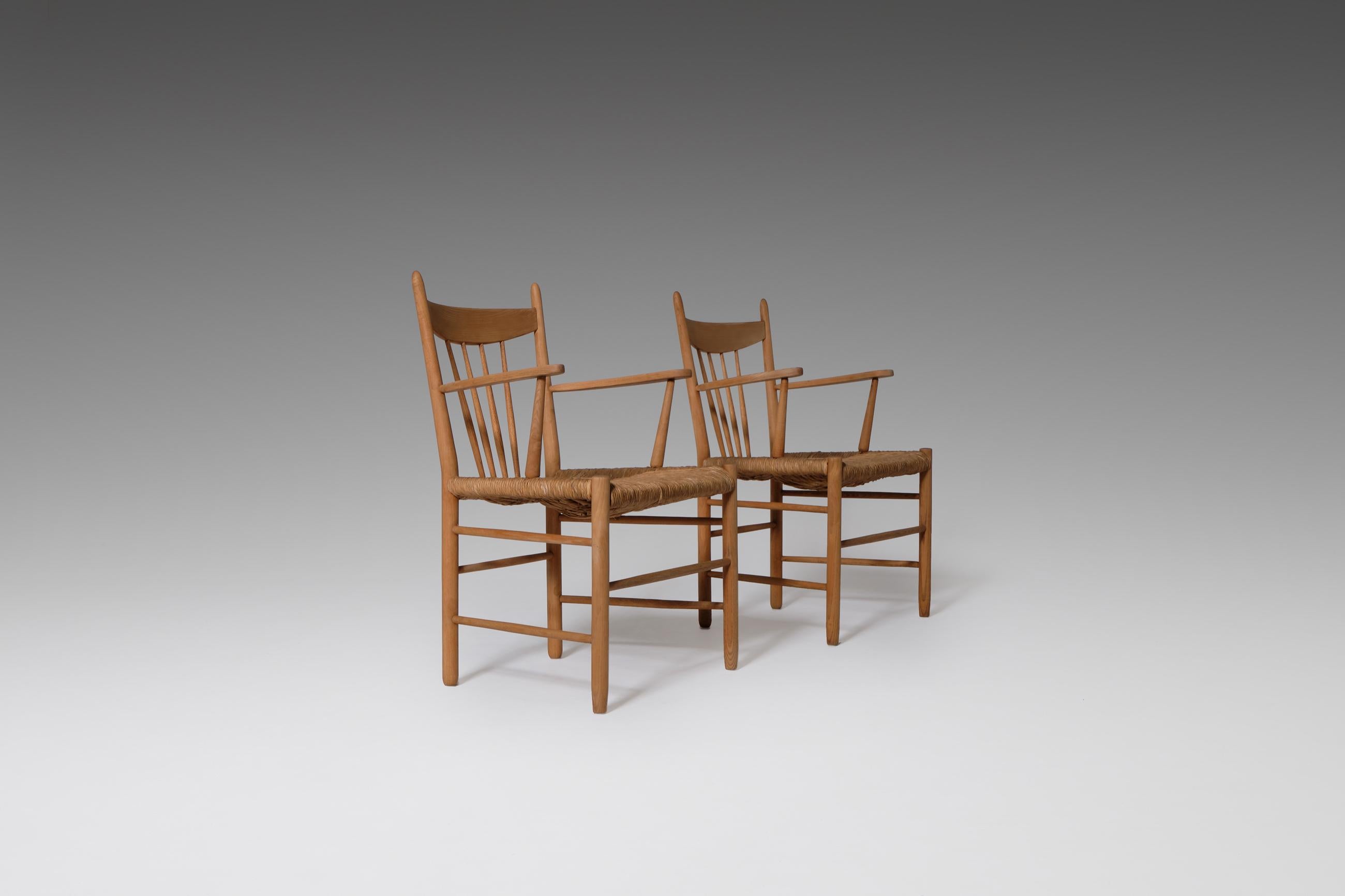Set of 2 Scandinavian Oak and Rush Side Chairs In Good Condition In Rotterdam, NL