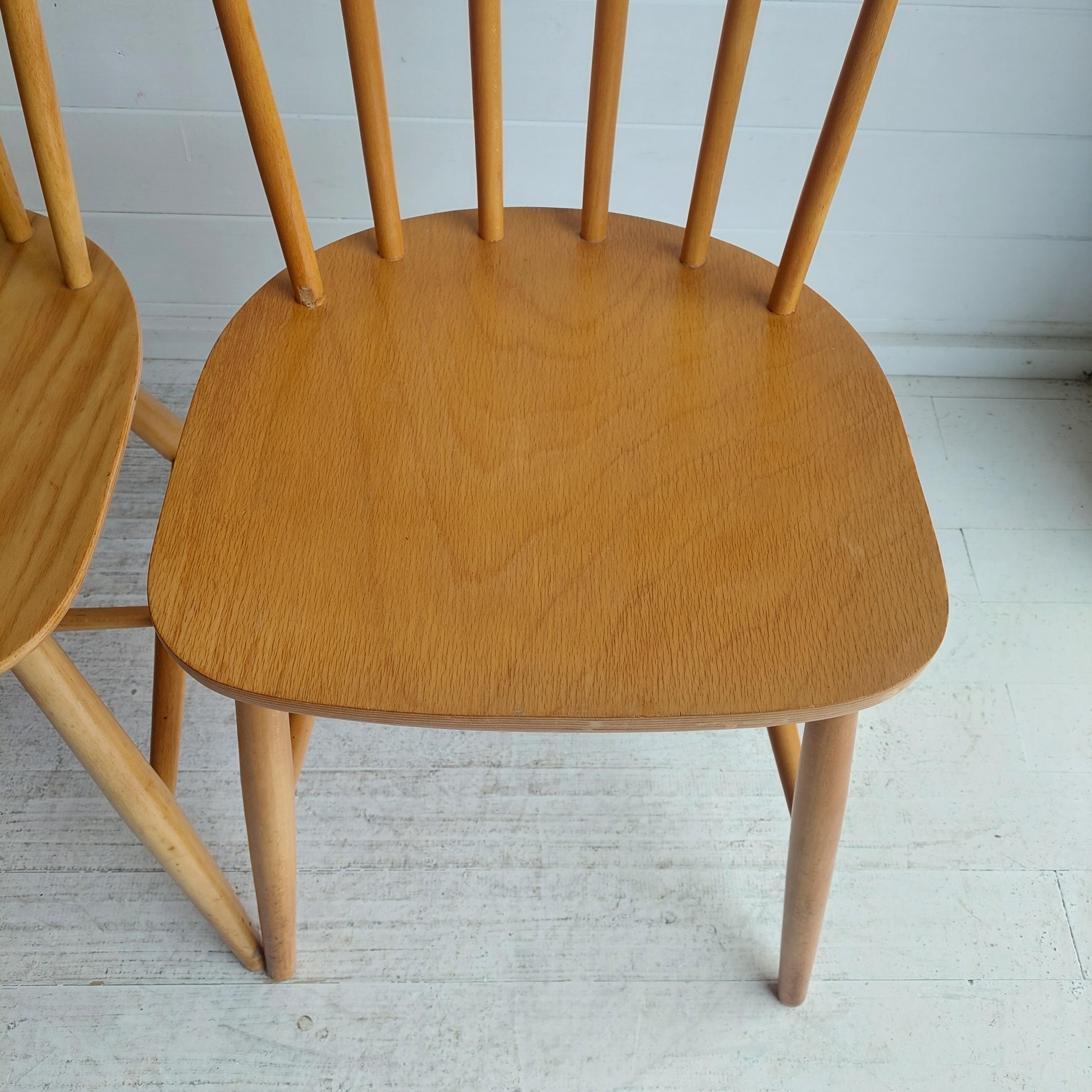 Set Of 2 Scandinavian Zpm Radomsko Spindle Back Dining Chairs 50s 60s 10
