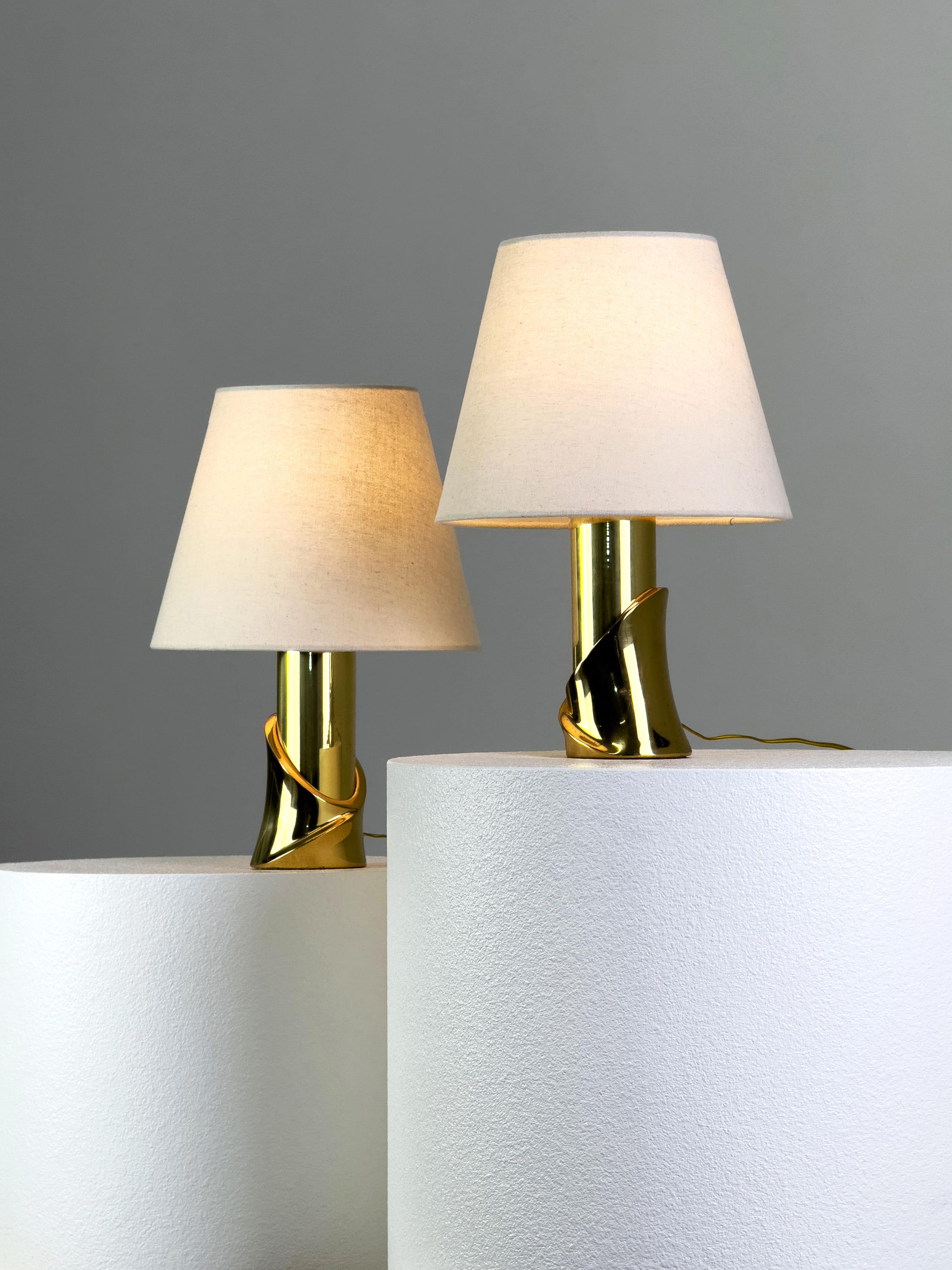 Ensemble de 2 lampes de table sculpturales en laiton - Italie, années 1960/70 en vente 3