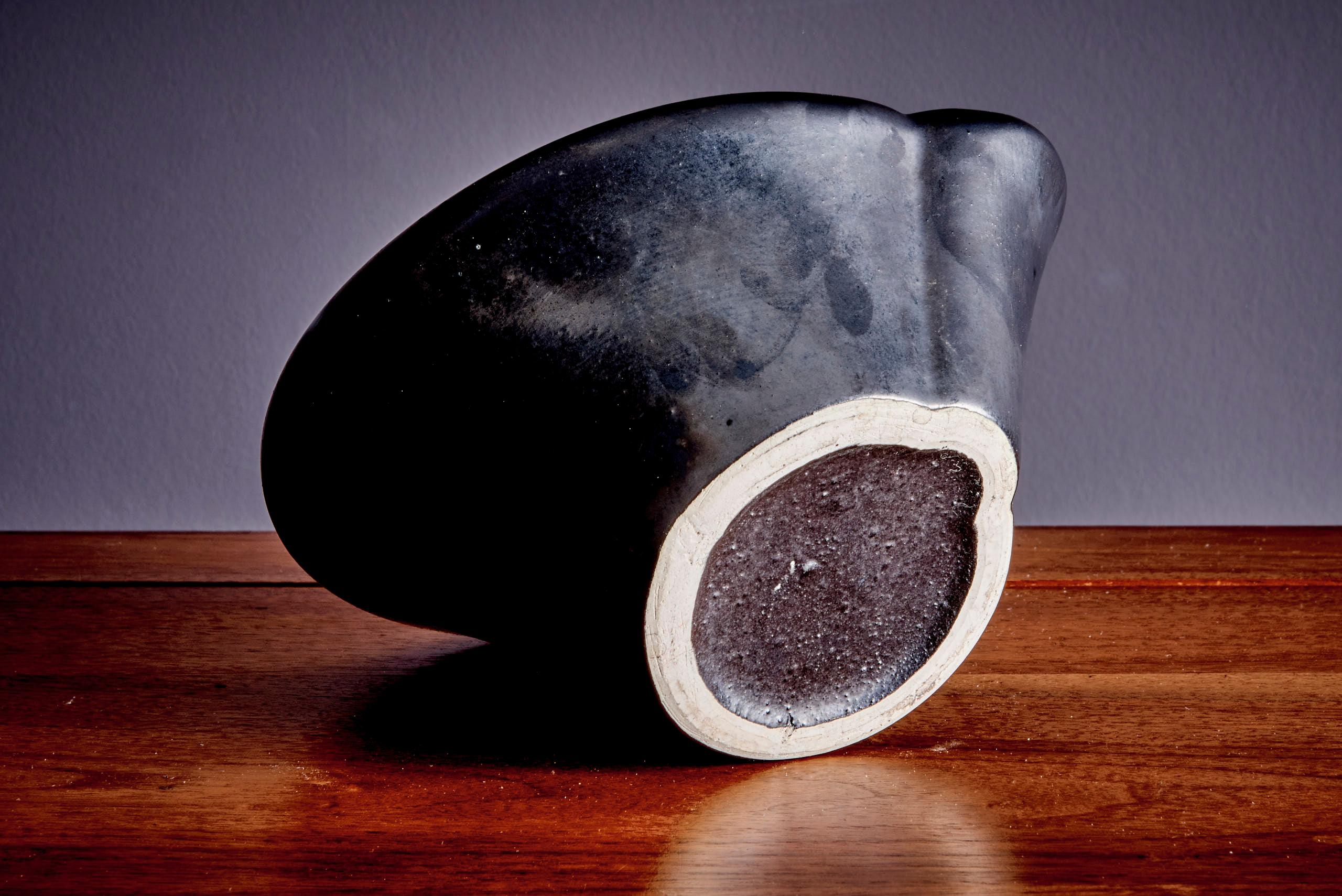 Set of 2 Sculptural Ceramic Planters France 1960s Excellent état - En vente à Berlin, DE