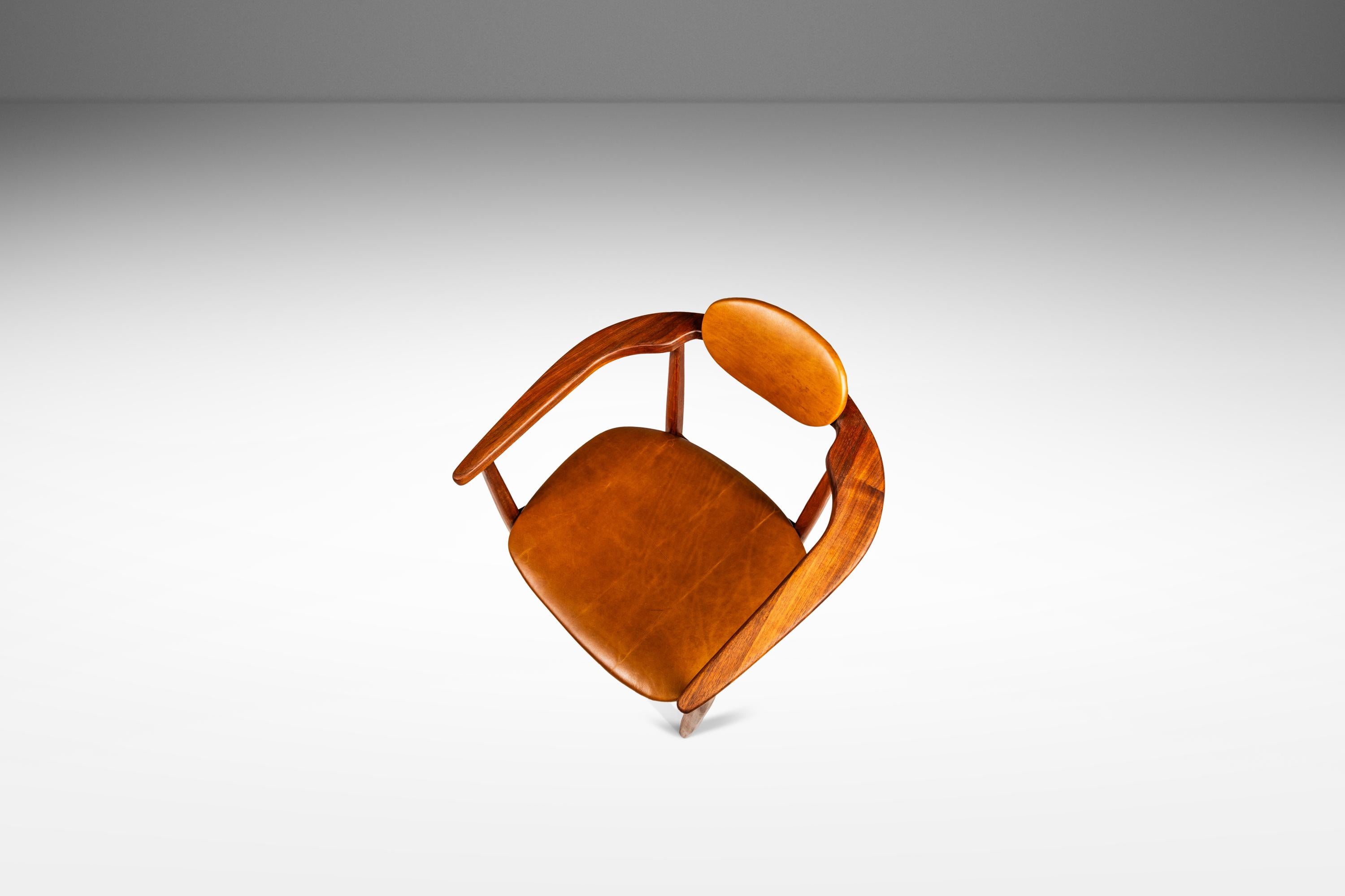 Set of 2 Sculptural Lounge Chairs, Leather & Walnut, Adrian Pearsall Style, 1960 For Sale 8