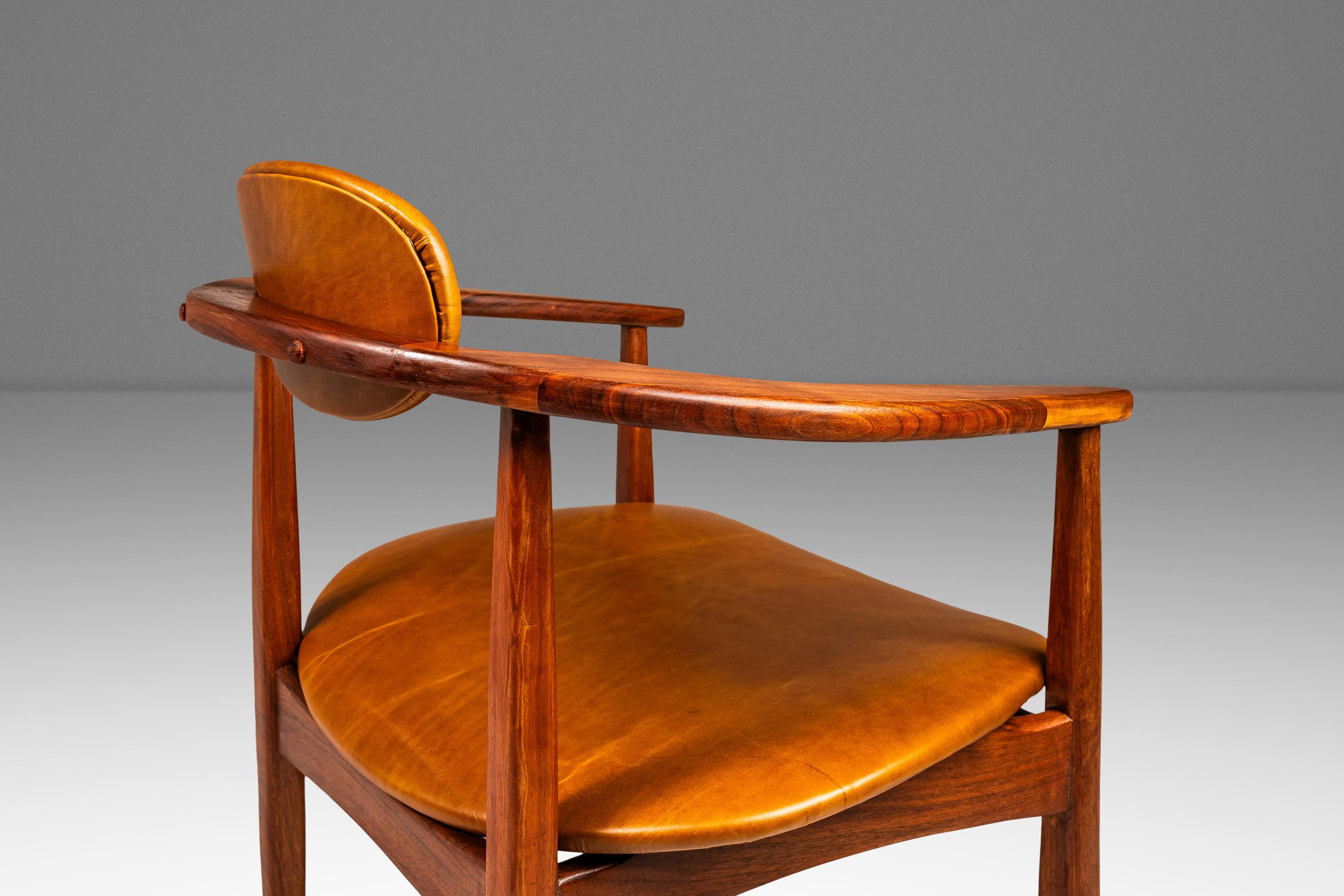Set of 2 Sculptural Lounge Chairs, Leather & Walnut, Adrian Pearsall Style, 1960 For Sale 11