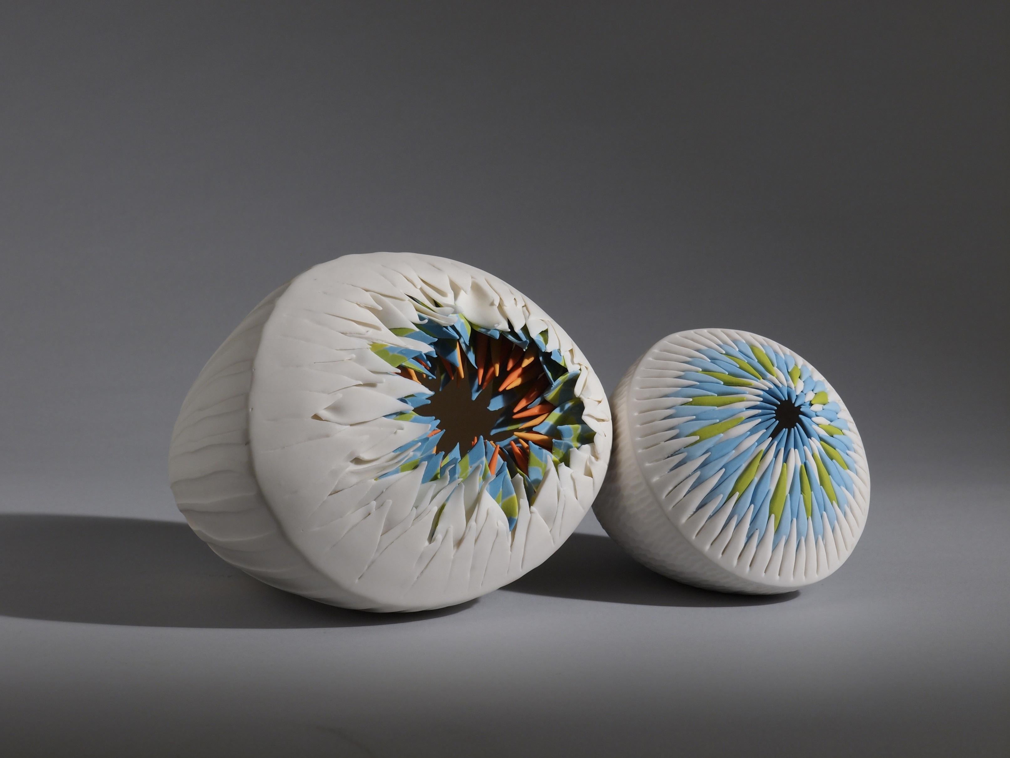 Set of 2 Sea Urchins Porcelain Contemporary 21st Century Italy Unique In New Condition For Sale In London, GB