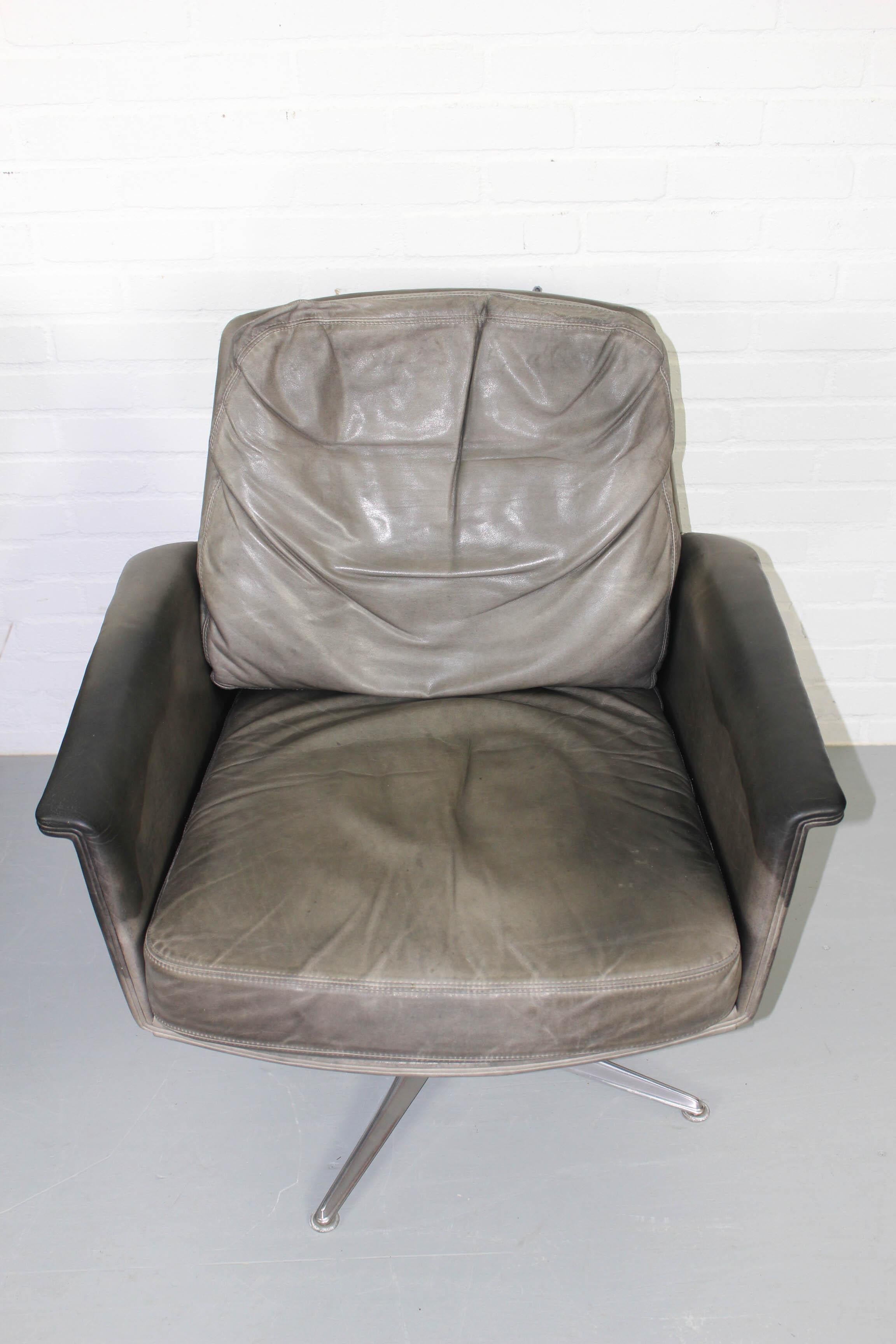 Set of 2 Sedia Swivel Chair by Horst Brüning for Cor, 1960s, Grey Leather For Sale 2