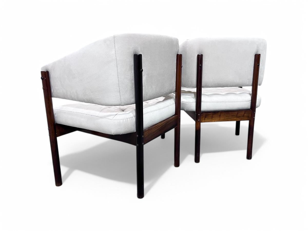 Ensemble de 2 fauteuils senior en bois de feuillus et daim de Jorge Zalszupin, vers les années 1960 en vente 4
