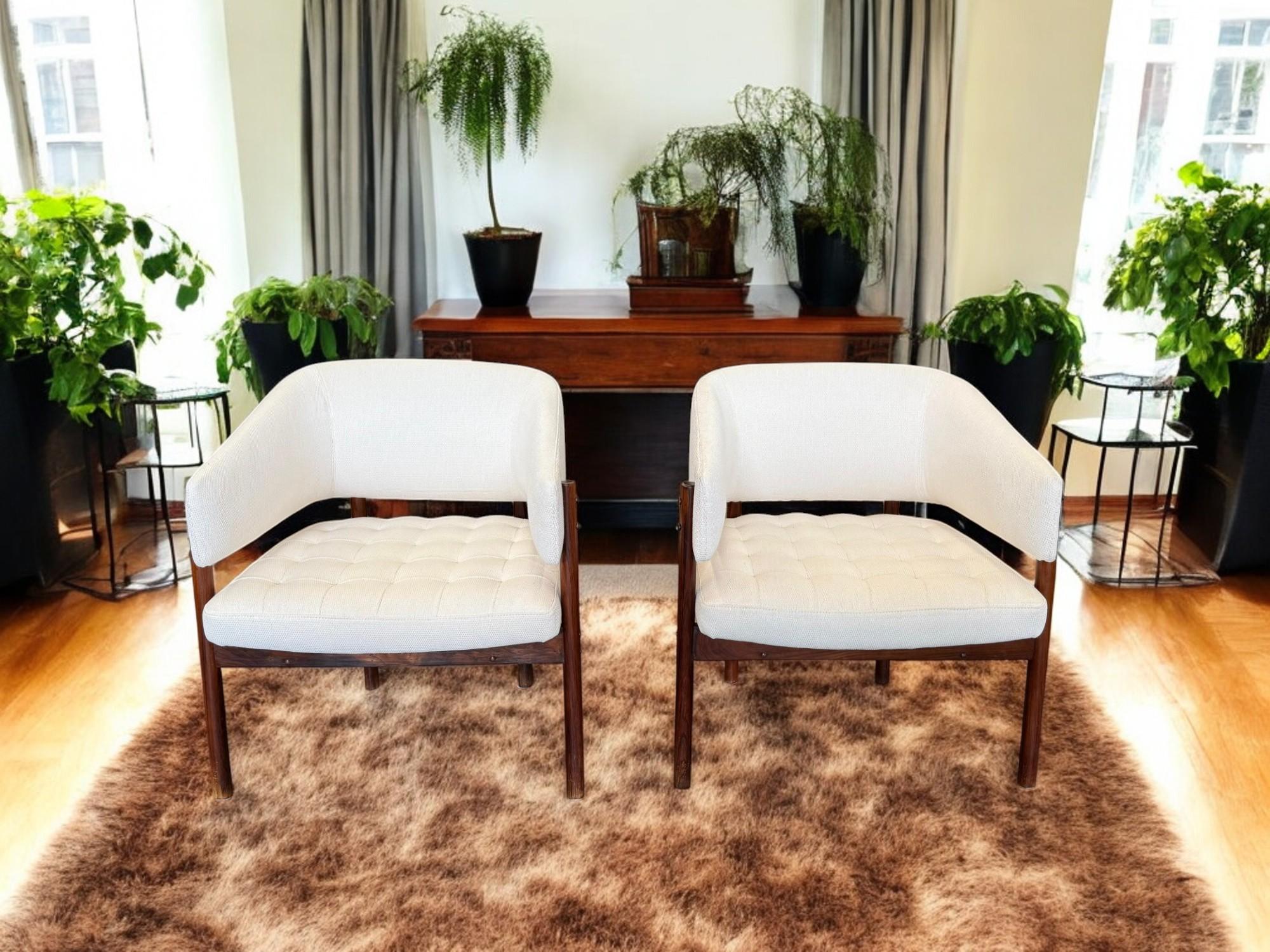 Ensemble de 2 fauteuils senior en bois de feuillus et daim de Jorge Zalszupin, vers les années 1960 en vente 4