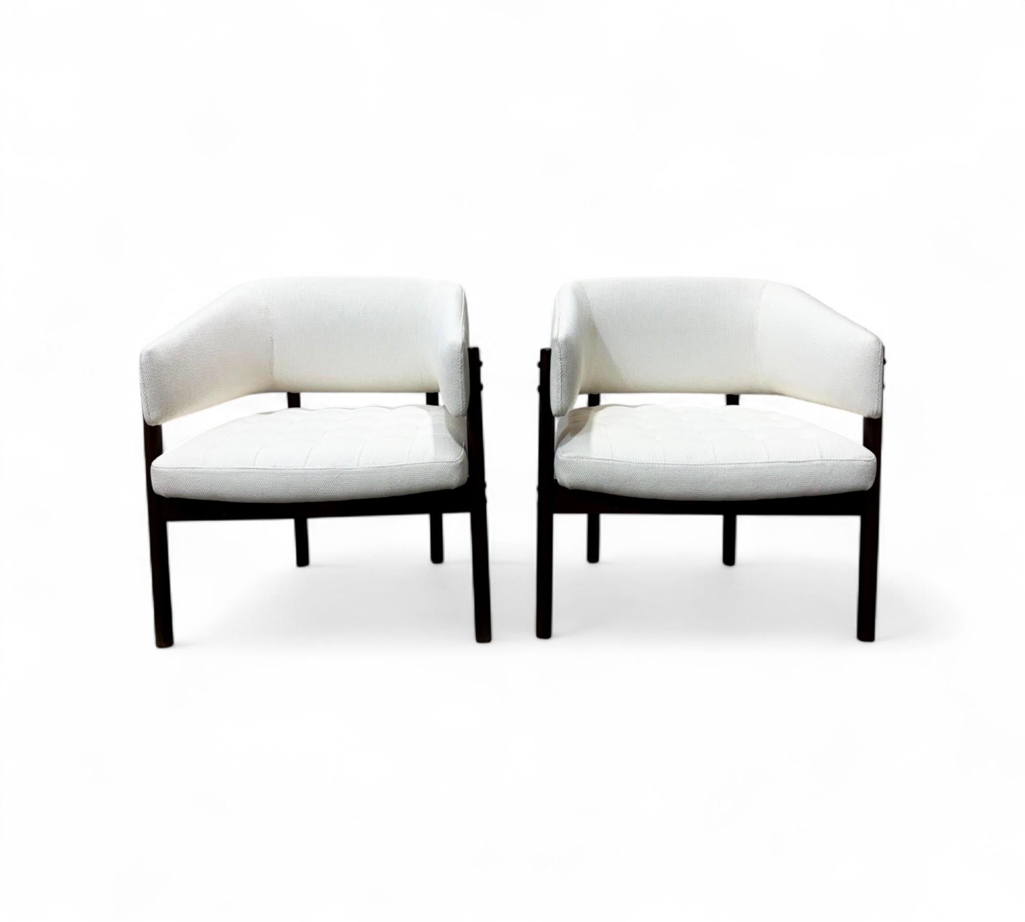 Ce fauteuil confortable, bien nommé Senior, a été conçu par Jorge Zalszupin et produit par sa propre entreprise, L'Atelier, au Brésil en 1959. La chaise Senior est un modèle minimaliste qui a été fabriqué en continu de 1959 à 1969. Il est doté de