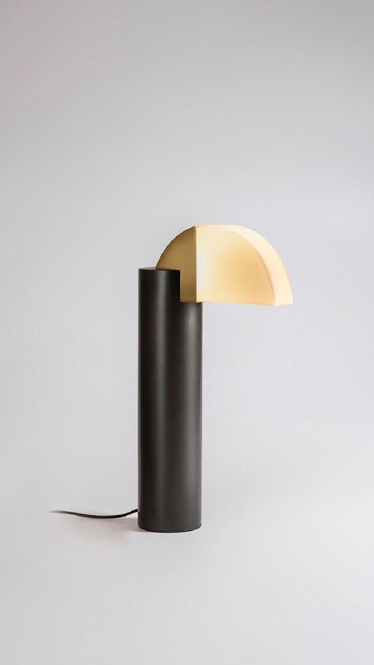 Post-Modern Set of 2 Shadow Table Lamps by Square in Circle For Sale