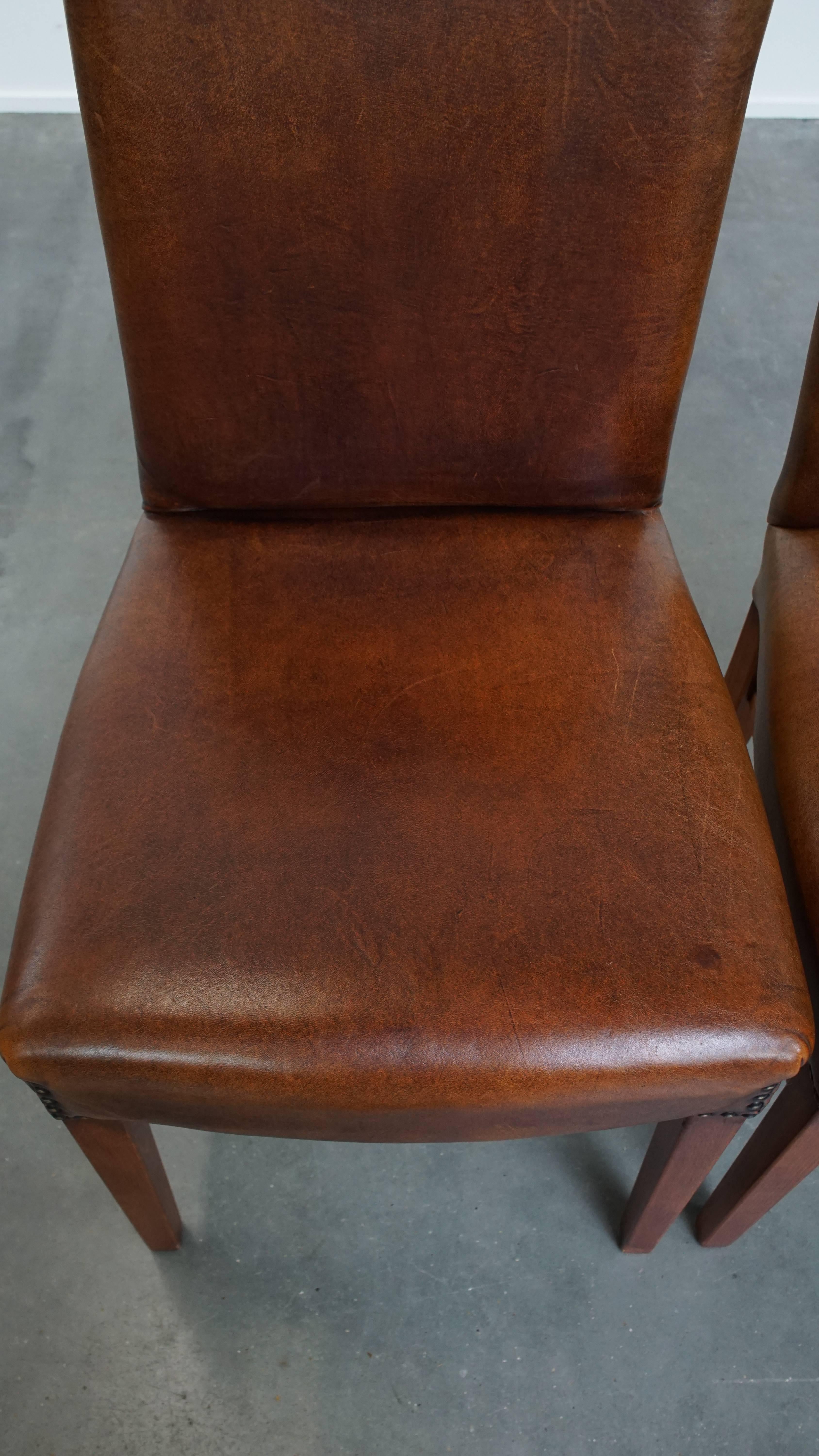 2er Set Schafsfell-Esszimmerstühle im Zustand „Gut“ im Angebot in Harderwijk, NL
