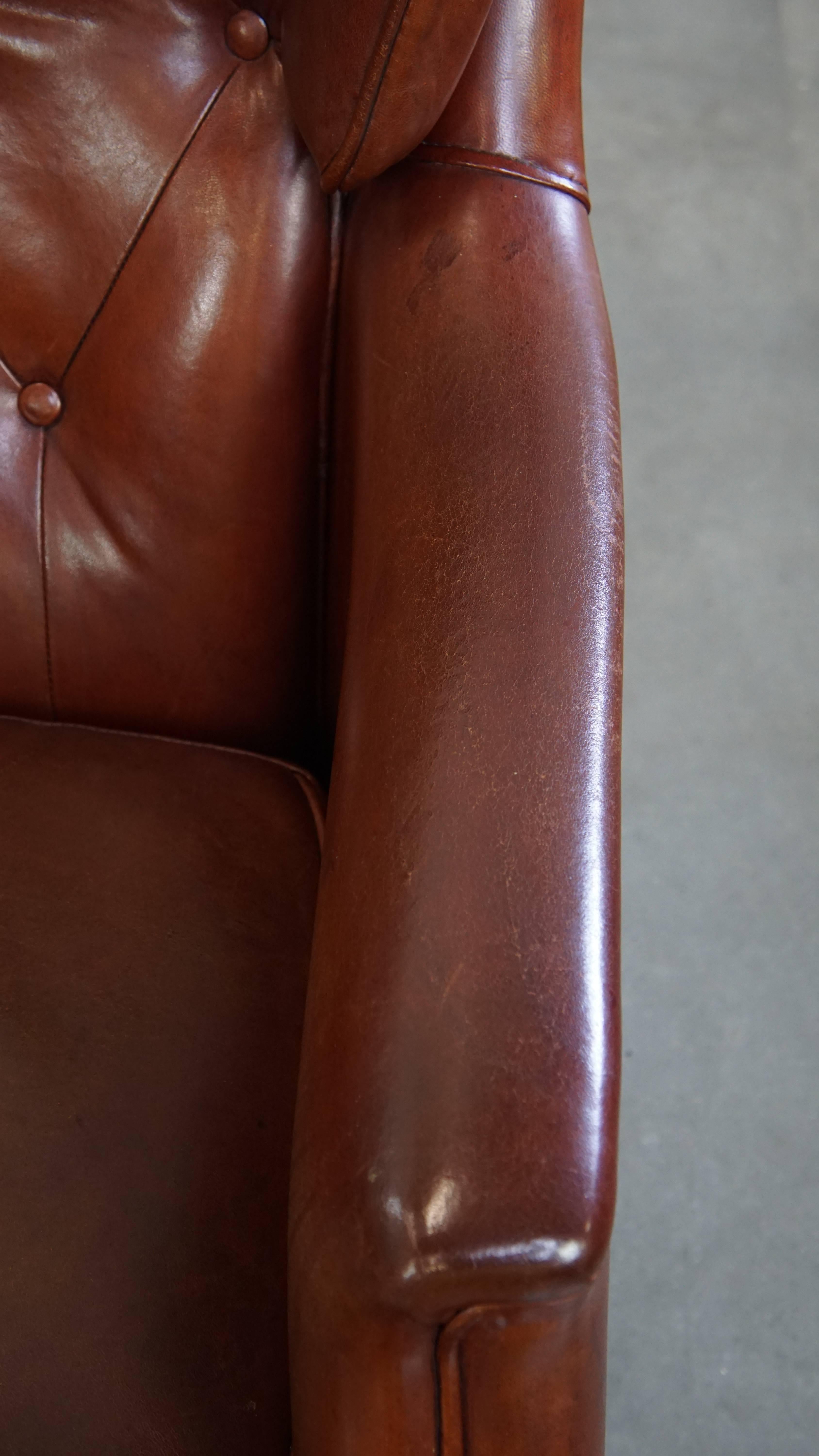 Set of 2 sheepskin leather chesterfield armchairs en venta 2
