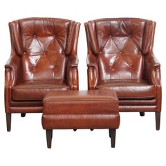 Set of 2 sheepskin leather Chesterfield armchairs with ottoman