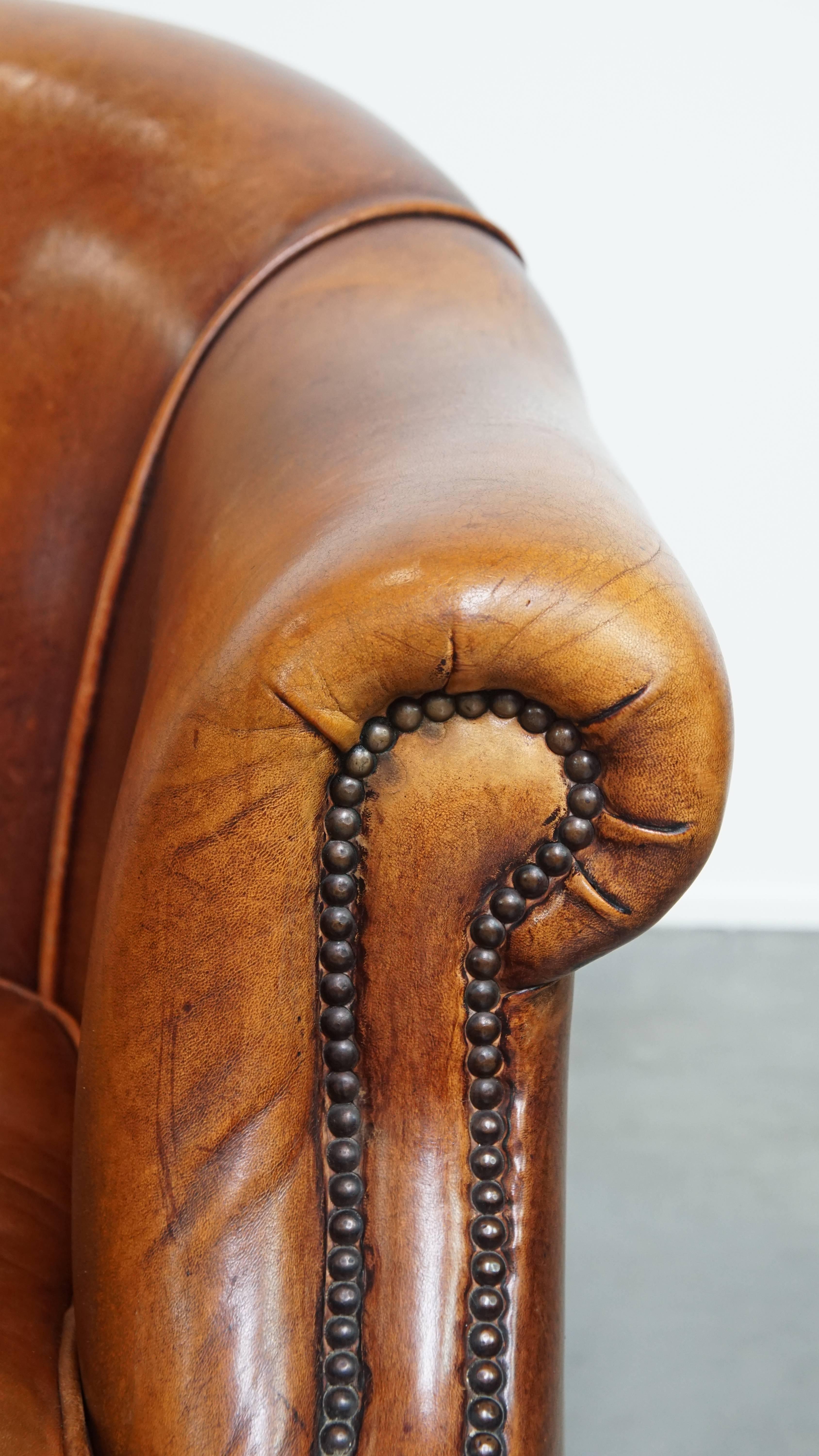 Ensemble de 2 fauteuils club en cuir de mouton en vente 4