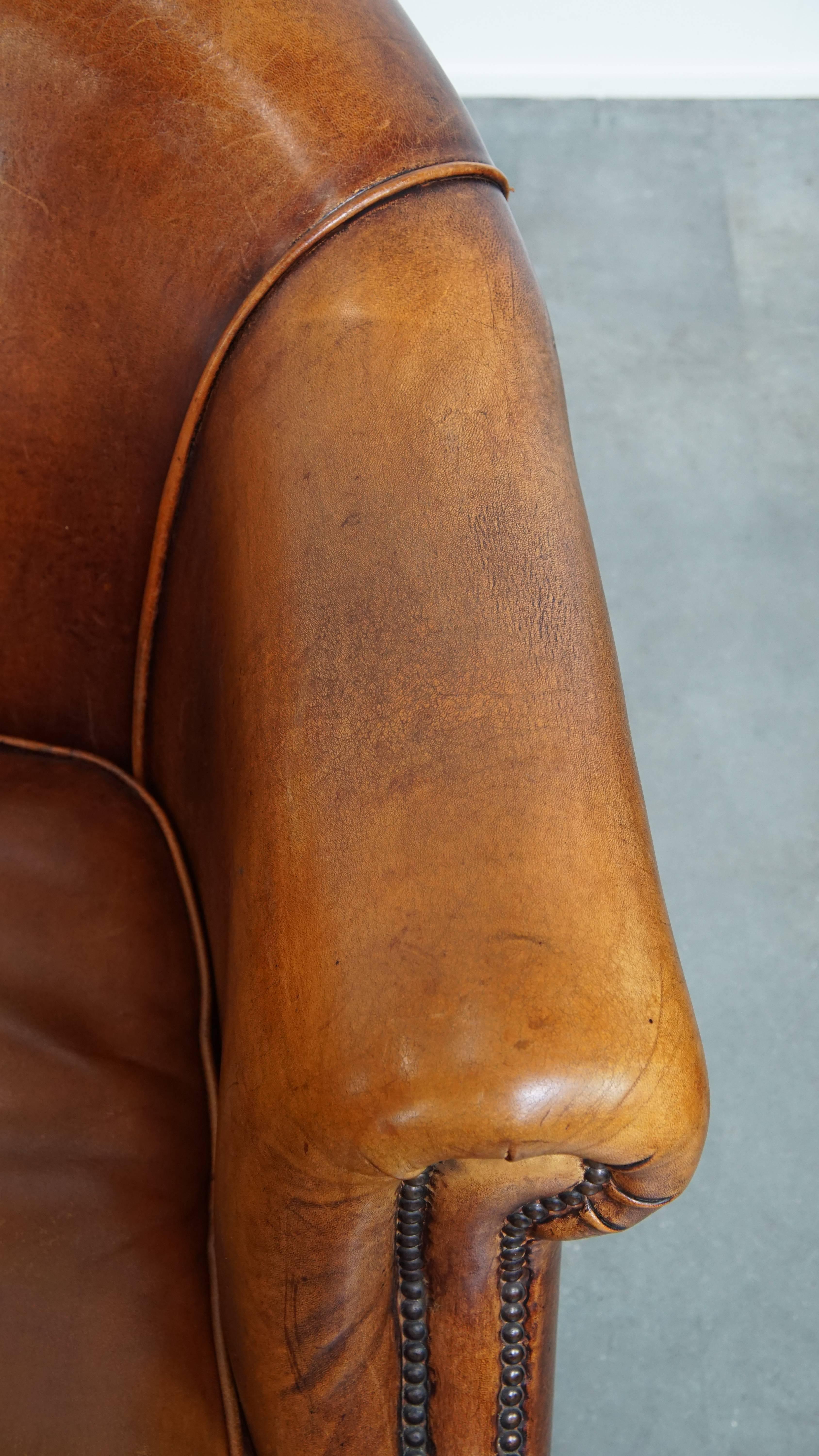 Ensemble de 2 fauteuils club en cuir de mouton en vente 2