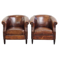 Set of 2 sheepskin leather club chairs