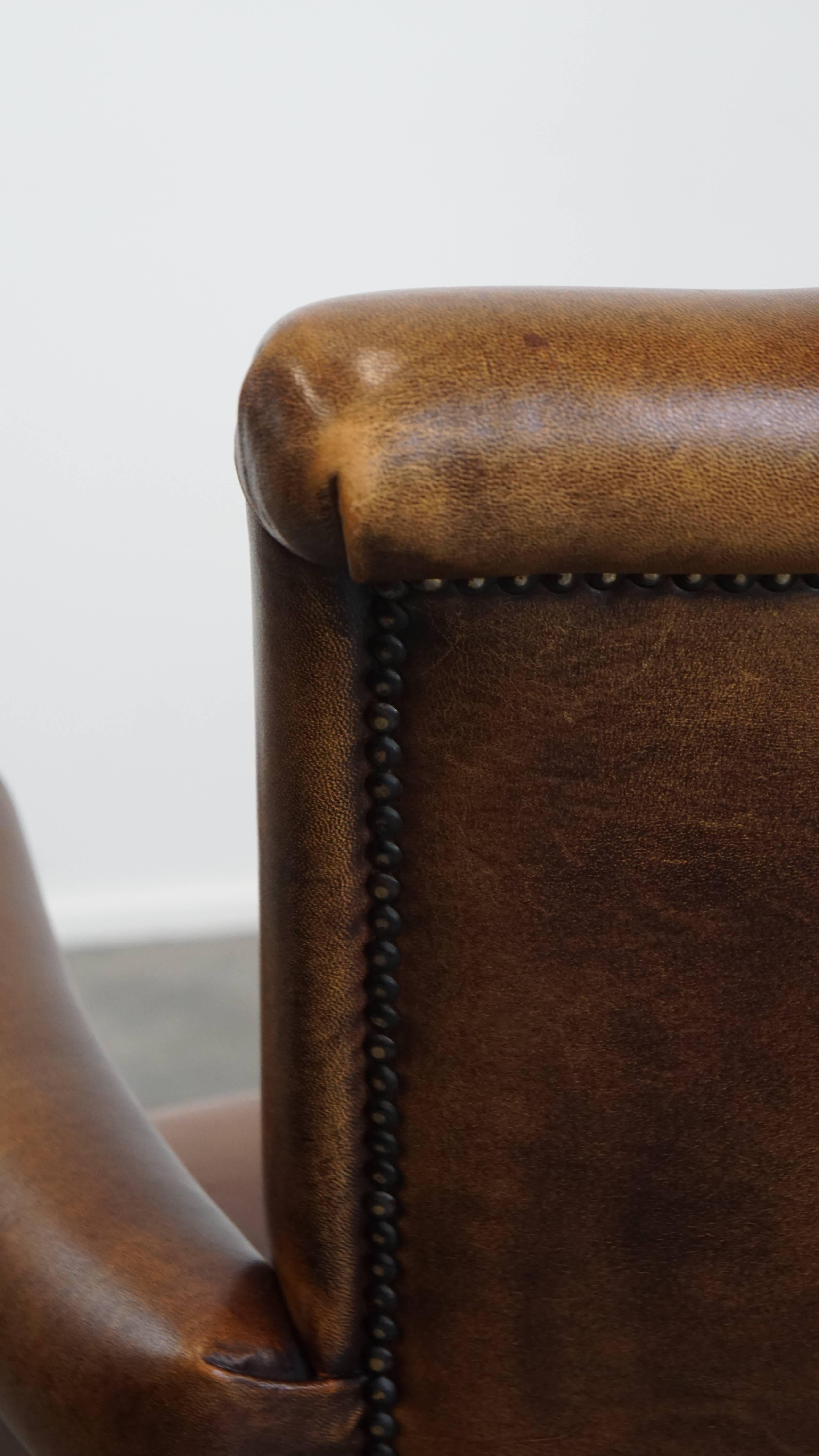Ensemble de 2 chaises de salle à manger / chaises d'appoint en cuir de mouton avec accoudoirs en vente 8