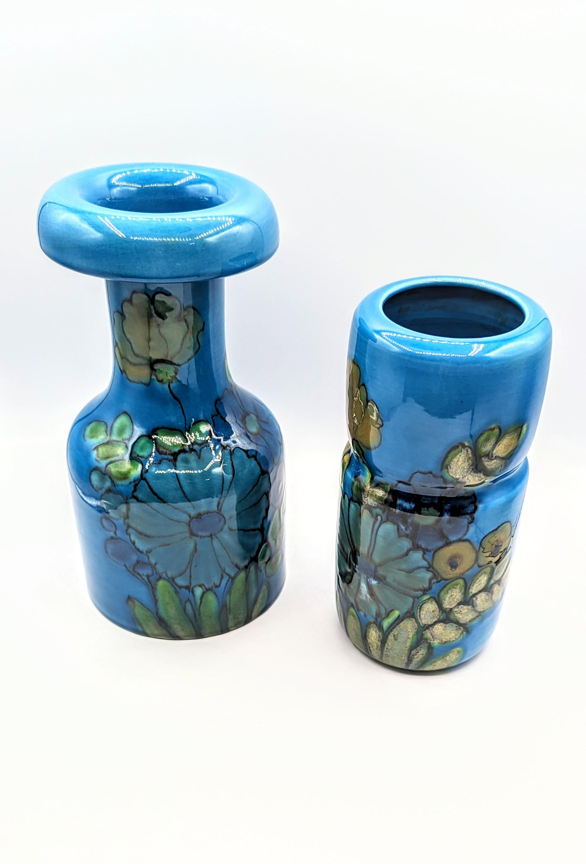 Beautiful and very rare set of 2  Ceramics vases manufactured by Sic in Italy in 1960s. Very decorative object, with incredible work of colour and precision of flowers details. To put a pastille of colour in yours interiors.
Perfect vintage