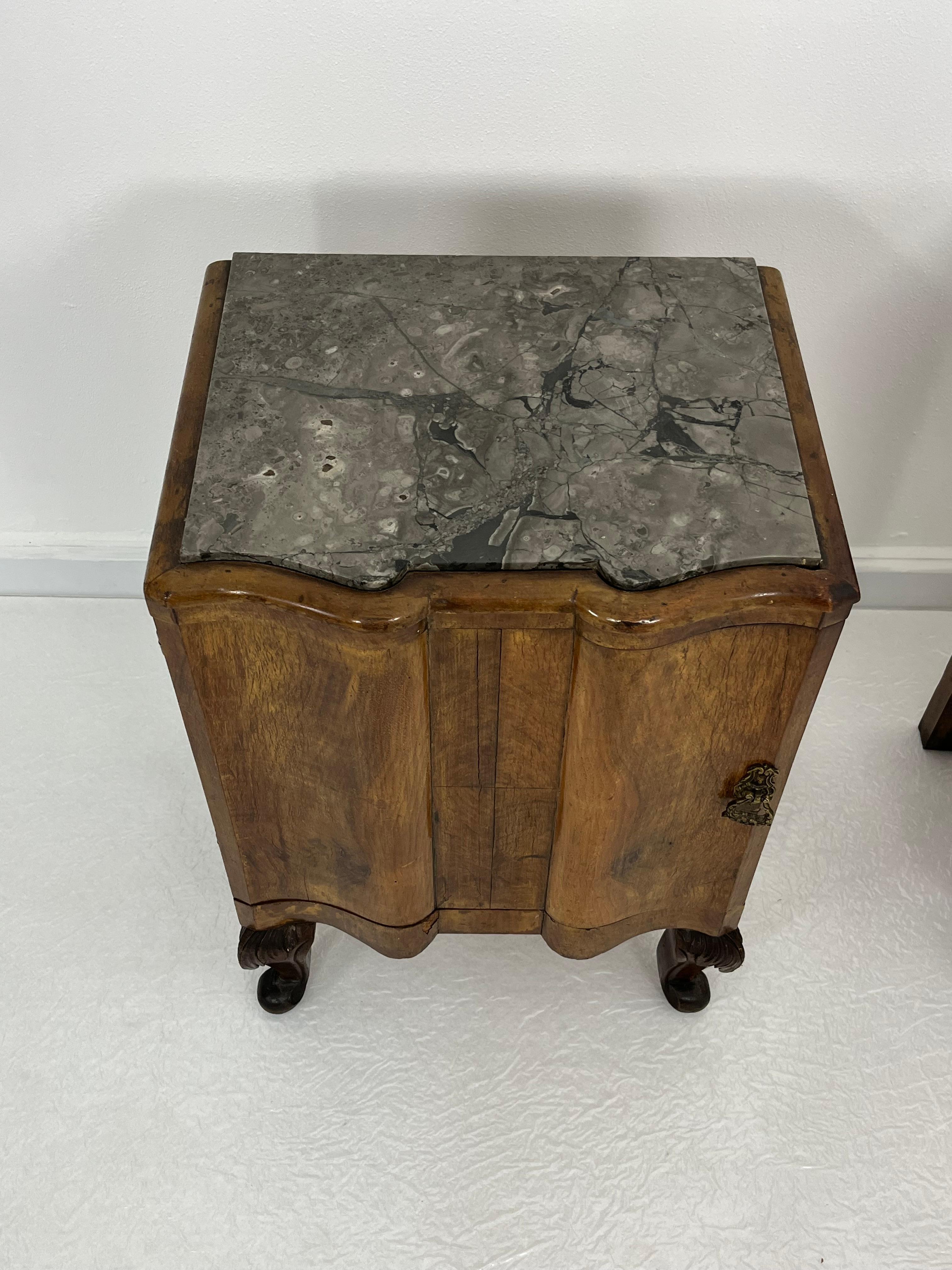Set of 2 Sicilian Art Deco Night Stands With Marble Top 1940s For Sale 5