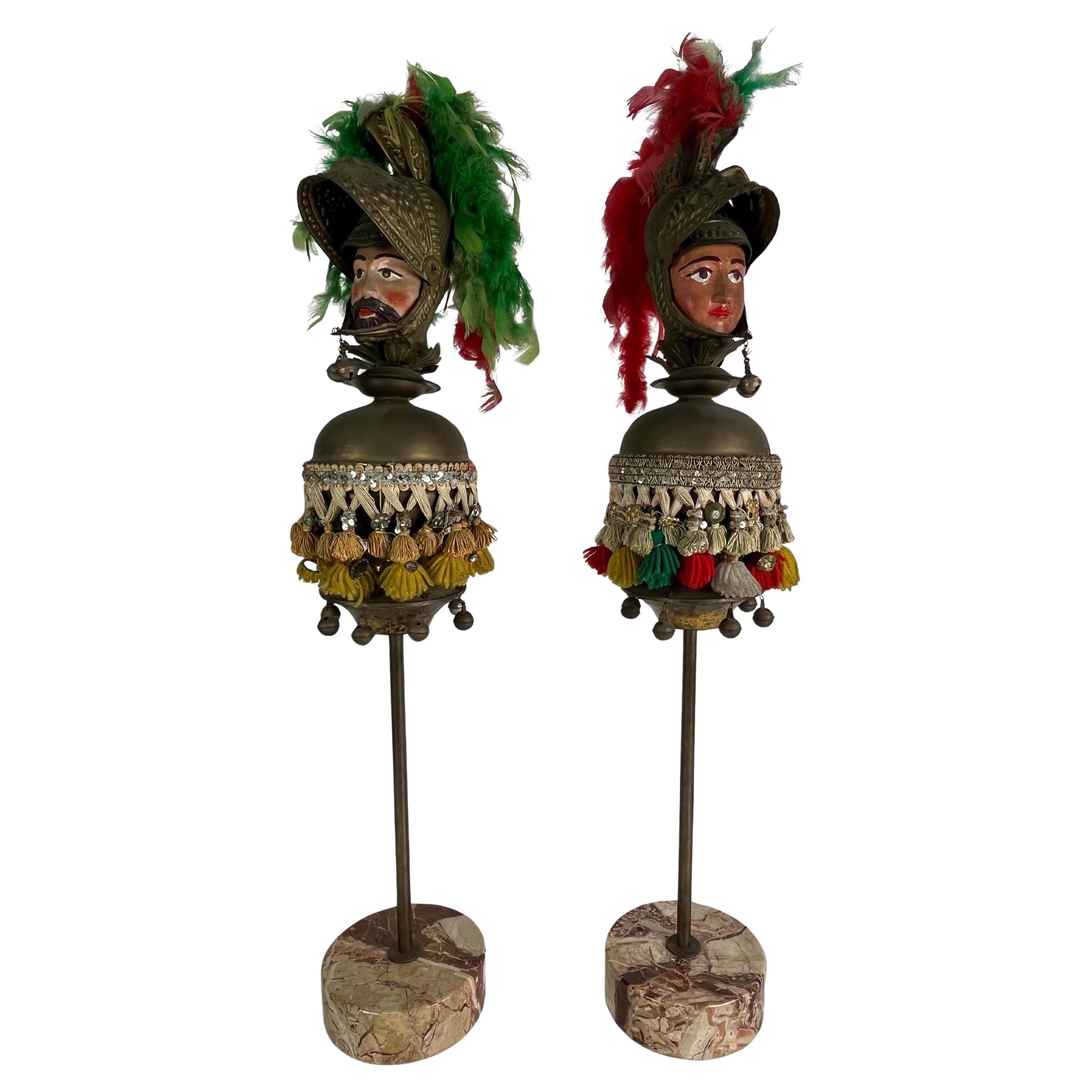 italien Ensemble de 2 têtes de paladin siciliennes avec base en marbre, années 1940, hauteur 90 cm en vente