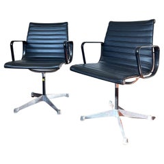 Set of 2 Side Chairs from the Eames Aluminum Group Series by Herman Miller