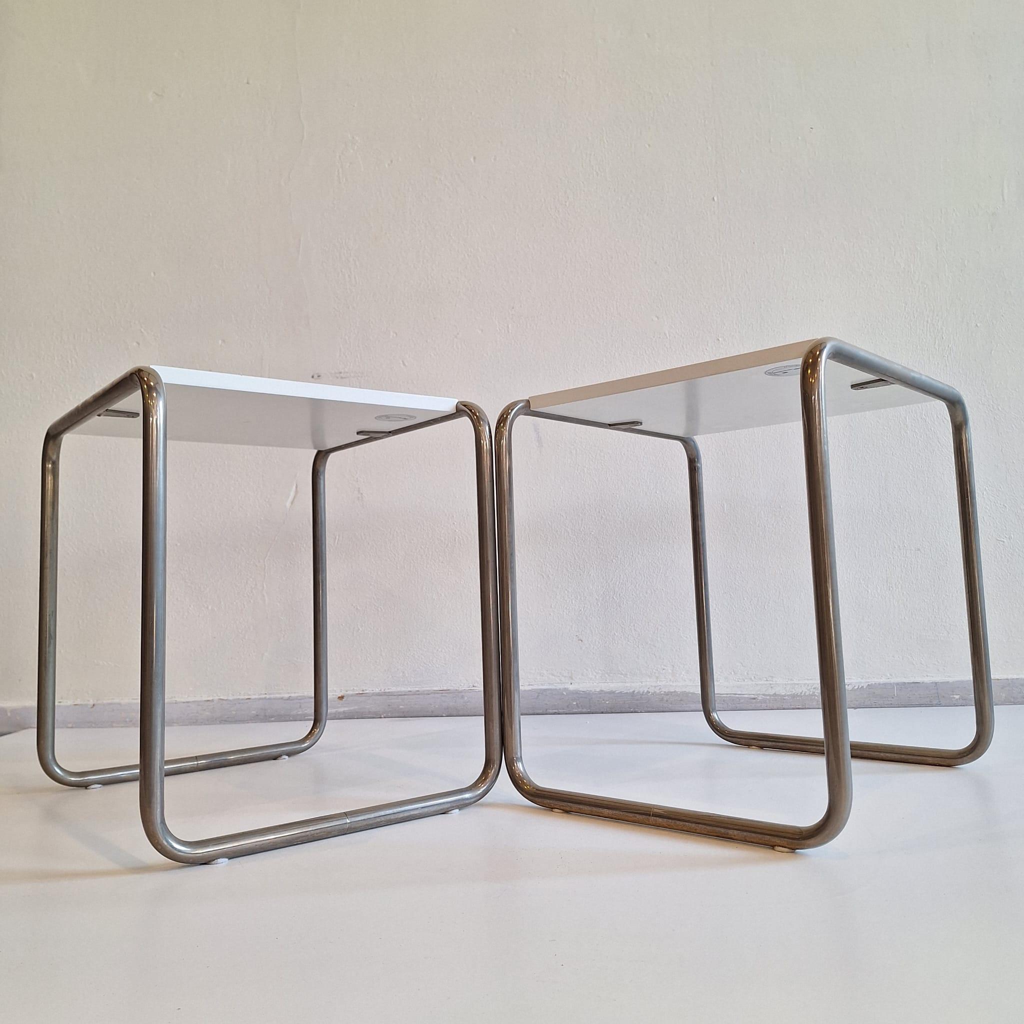 Métal Ensemble de 2 tables d'appoint B9 Marcel Breuer pour Tecta en vente