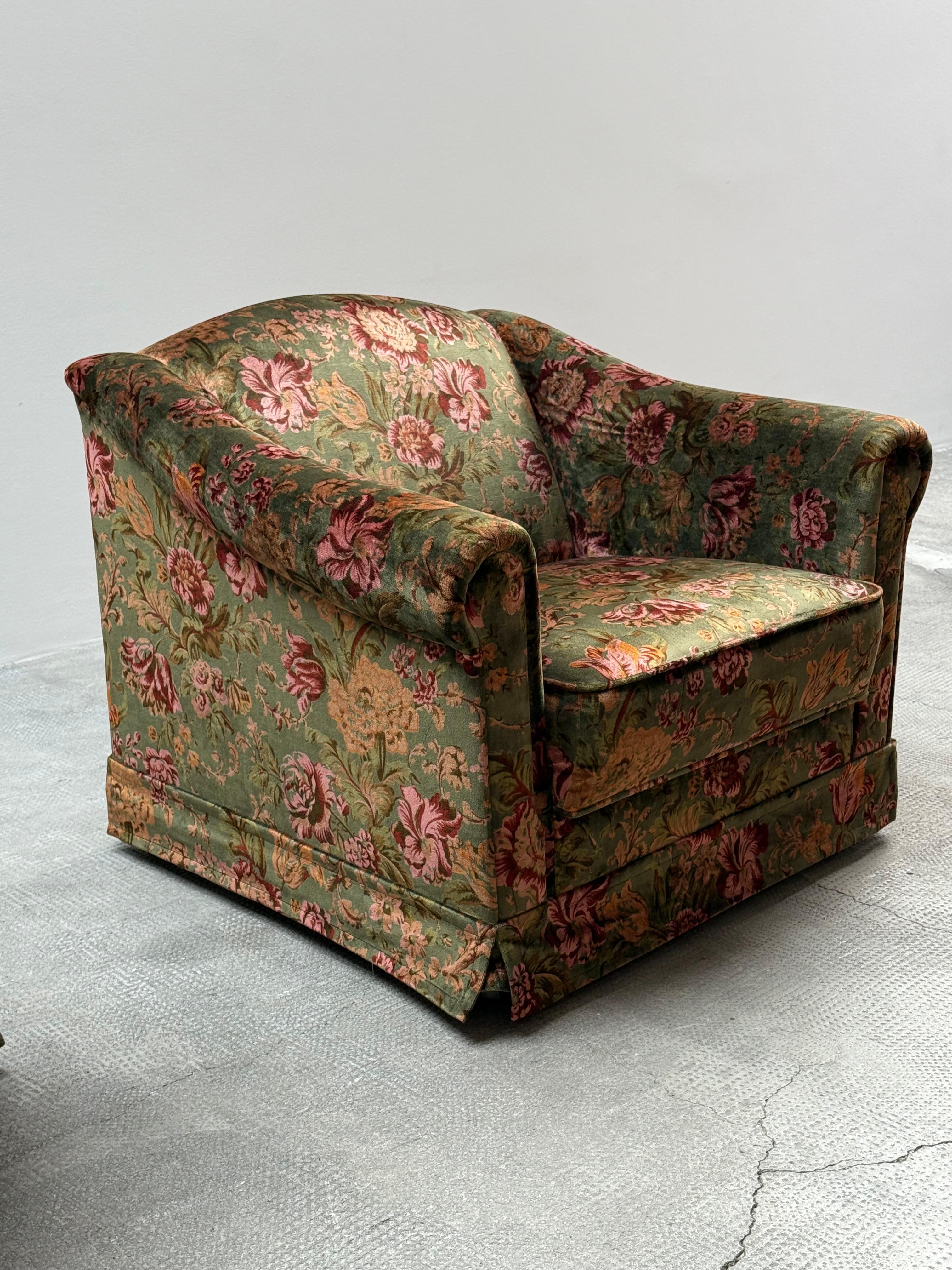 ENSEMBLE DE 2 FAUTEUIL EN SILK VELVET FLORAL, ITALIE 1960s en vente 5