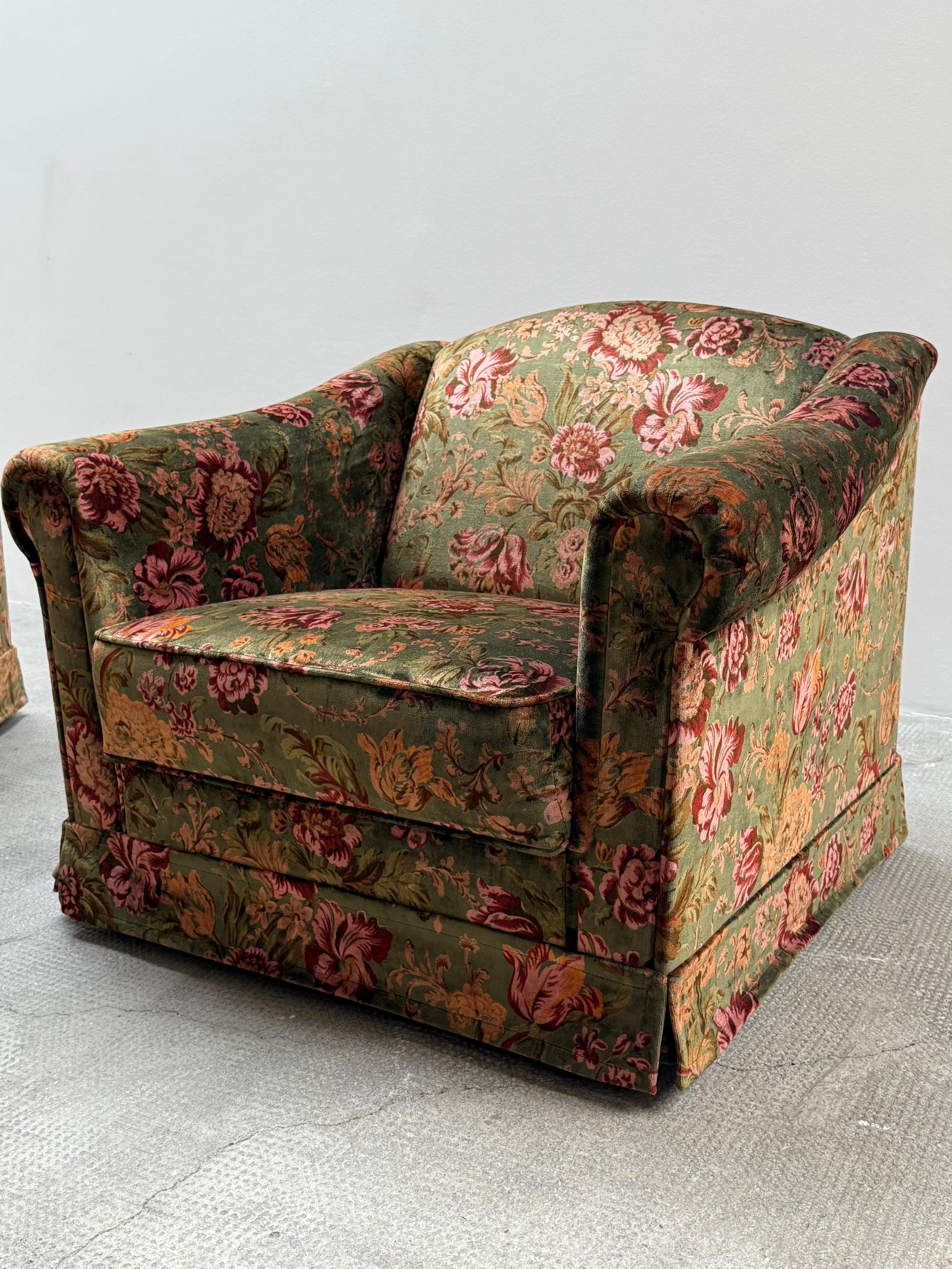 ENSEMBLE DE 2 FAUTEUIL EN SILK VELVET FLORAL, ITALIE 1960s en vente 3