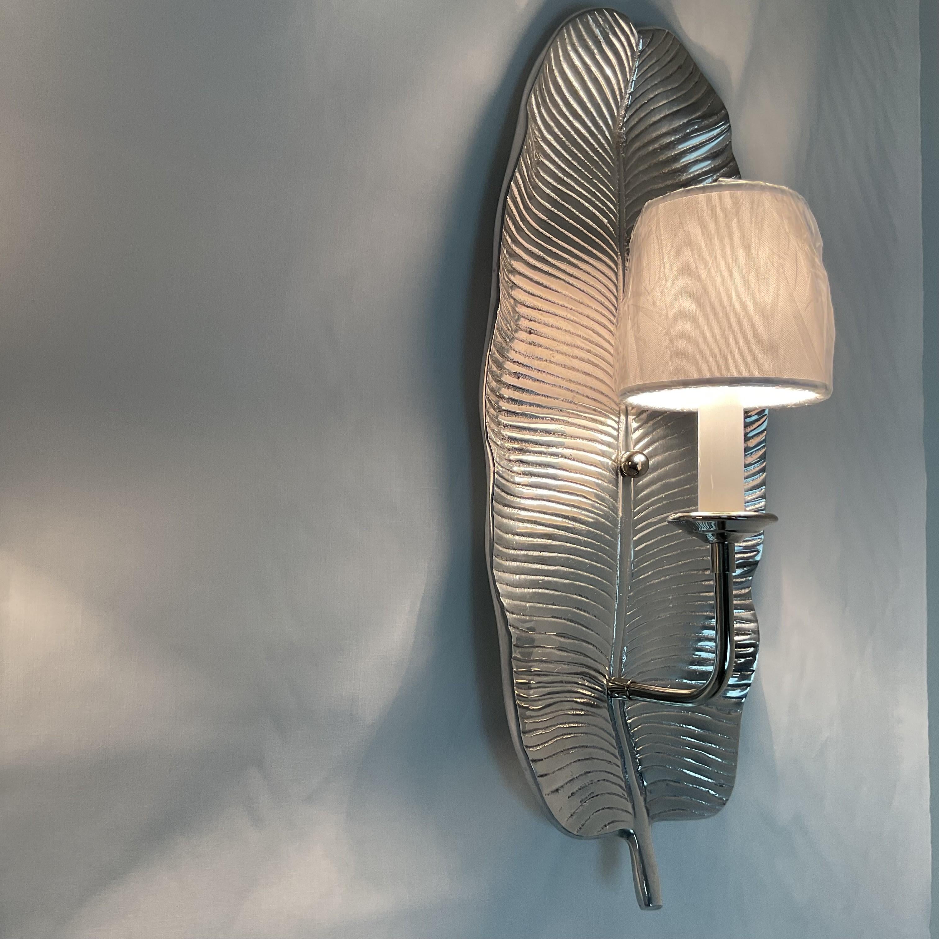 Set of 2 Silver Leaf Wall Sconces-Modern Glam Lighting In Good Condition For Sale In West Palm Beach, FL