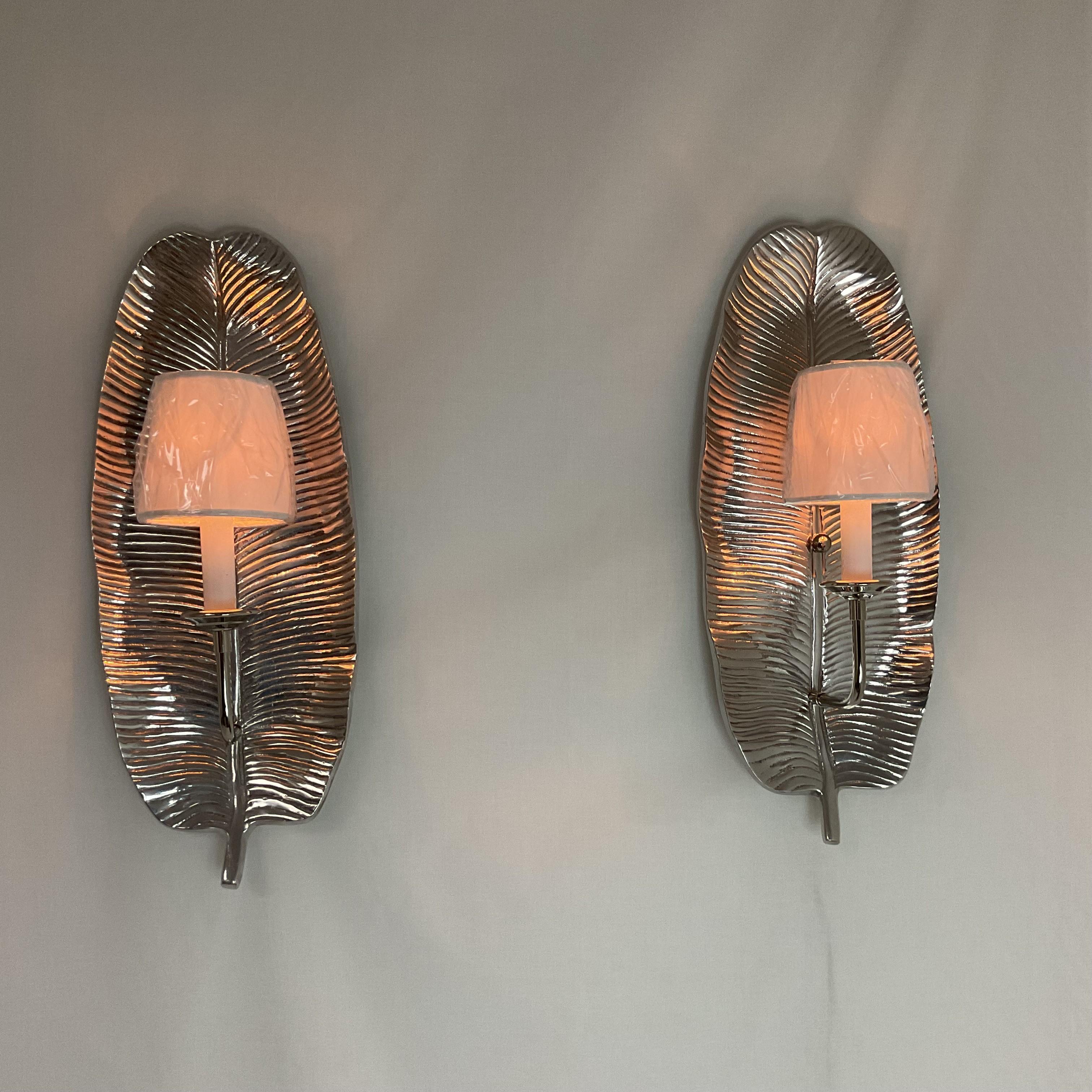 Set of 2 Silver Leaf Wall Sconces-Modern Glam Lighting For Sale 1