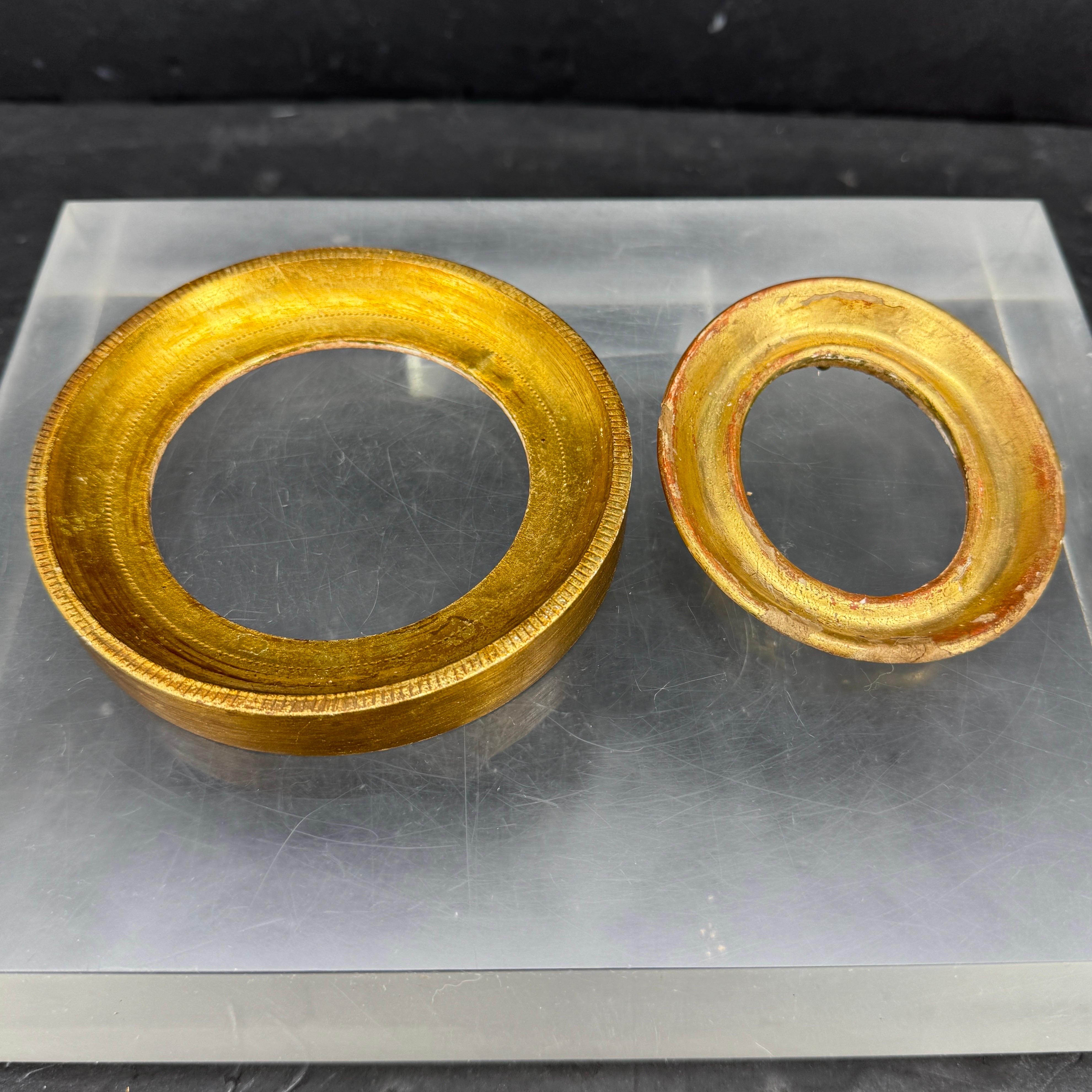 Hand-Crafted Set of 2 Small Italian Florentine Gilt Wood Art Frames, Circa 1950's For Sale