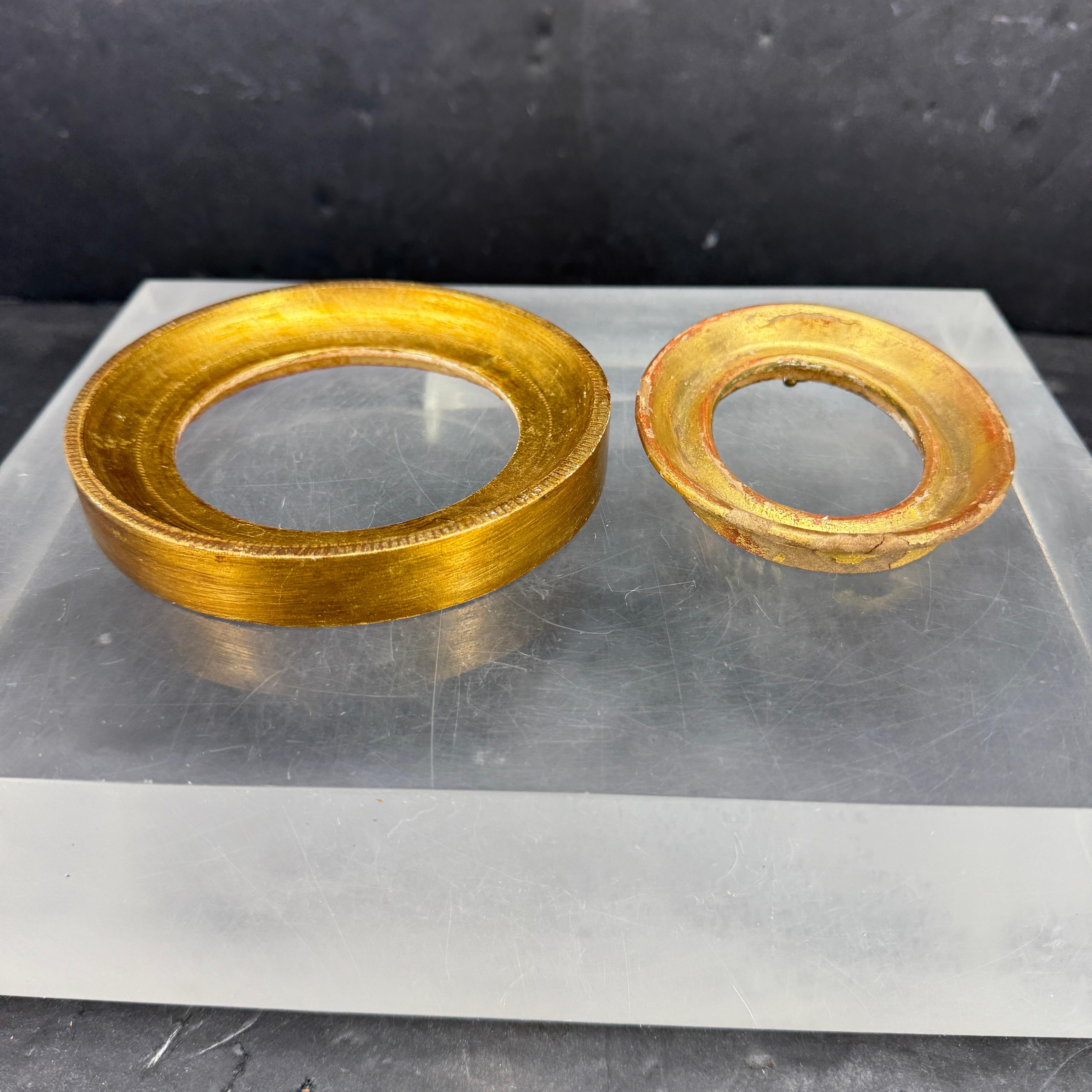 20th Century Set of 2 Small Italian Florentine Gilt Wood Art Frames, Circa 1950's For Sale